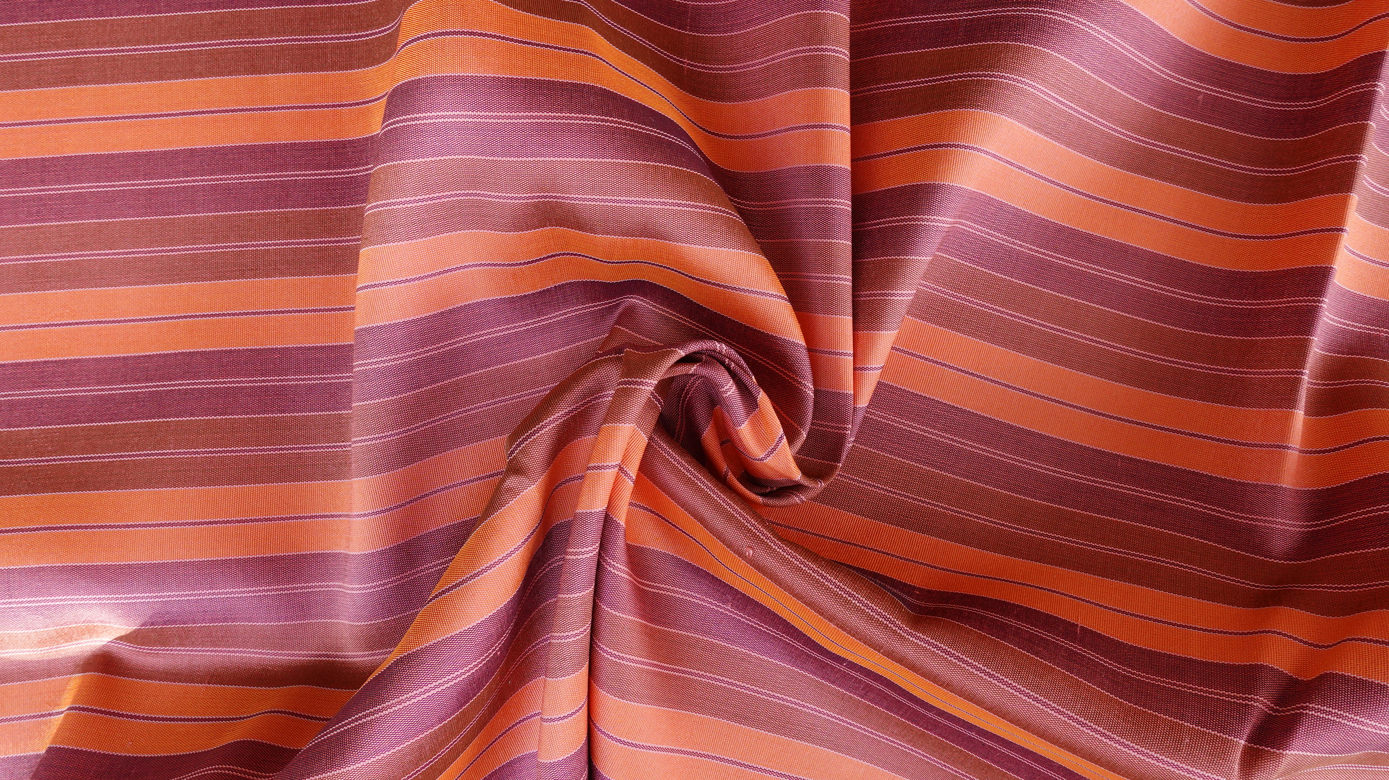 ผ้าไหม ลายริ้ว ไหมแท้ multicolor ลายขาวม้า สีส้ม (ราคาต่อเมตร) รหัส MC-76-P4582