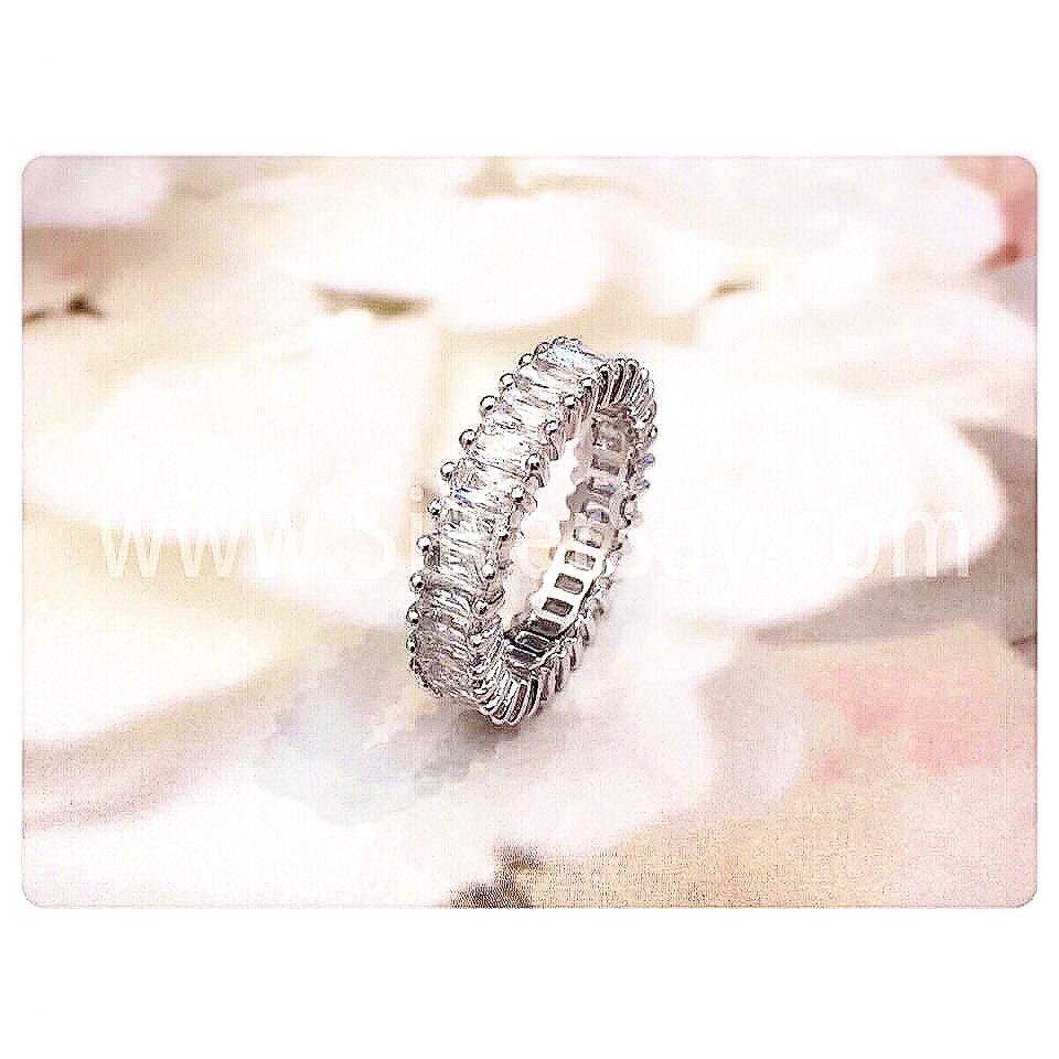 แหวนเพชรสวิสสามแถวครึ่งวง/สีทองคำ22k