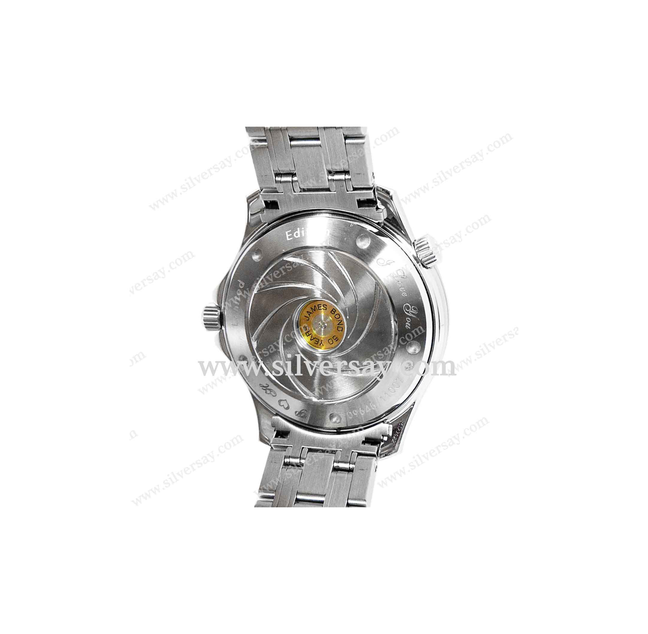 สลักข้อความ "I Love You" และ "P ♥ H" บนนาฬิกา OMEGA Seamaster James Bond 007 50th Anniversary Edition