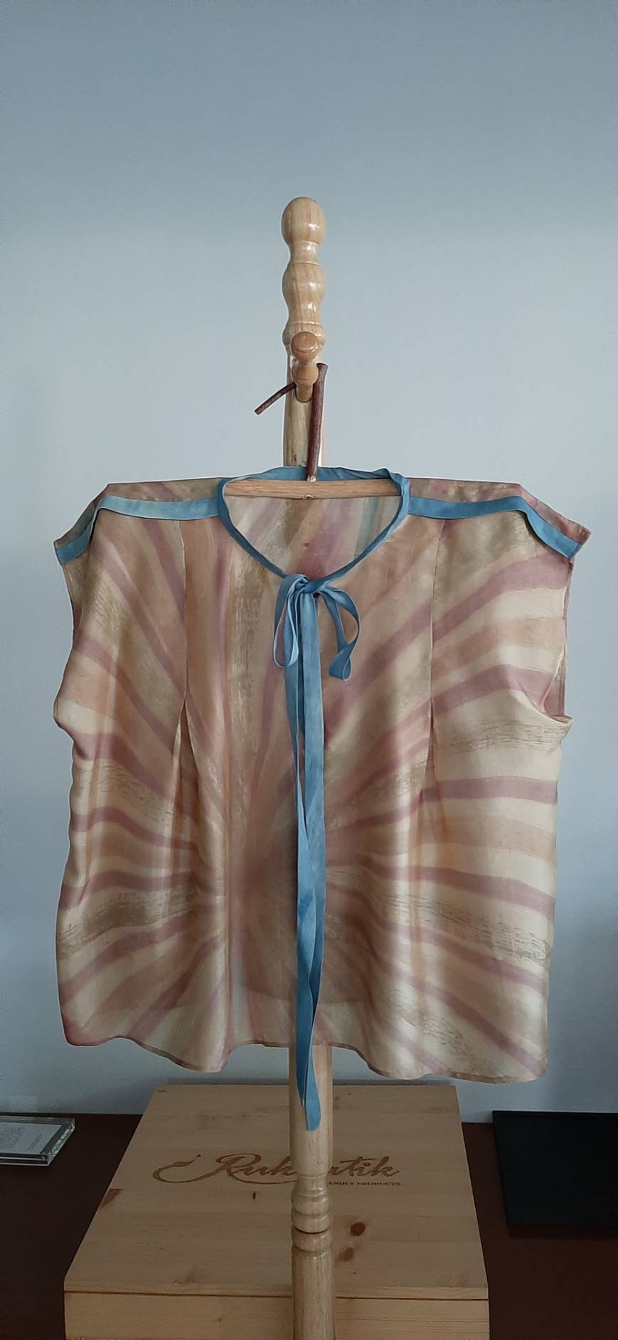 Rukbatik เสื้อ [ลายวัฏสงสาร] ผ้าไหม สีตามที่ลูกค้าต้องการ