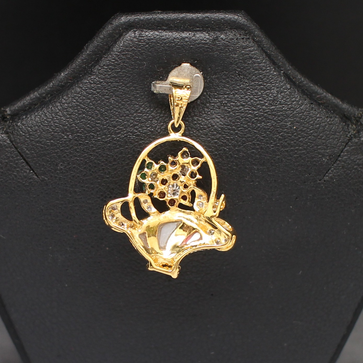 PD25128 จี้กระเช้าดอกไม้พลอยหลากสี เพชรแท้ 0.10 กะรัต ทองแท้ 18k นน.รวม 3.3 กรัม งานน่ารักมาก