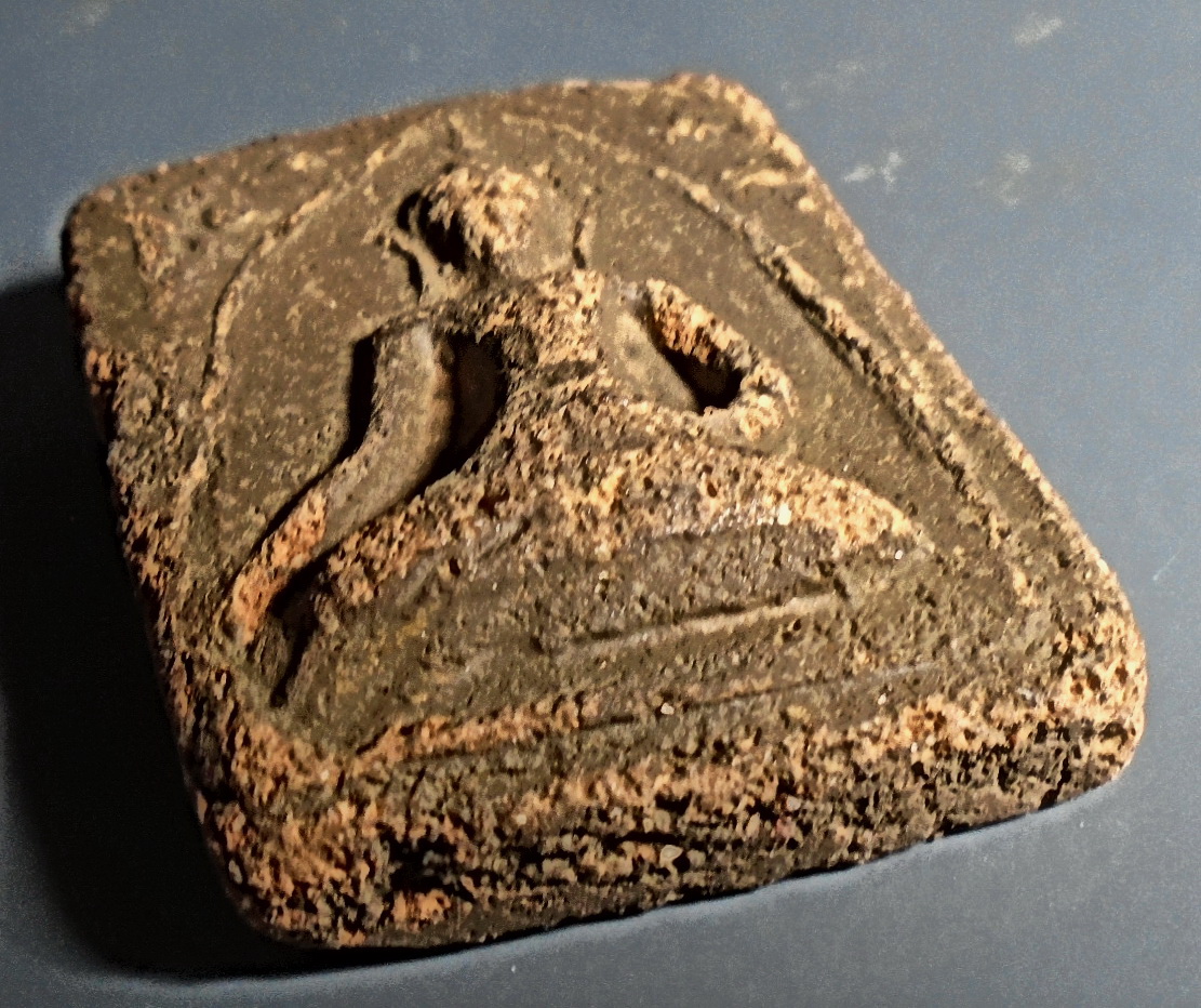 พระแผงตัด เนื้อดิน ปางมารวิชัย กรุวัดกระชาย อยุธยา