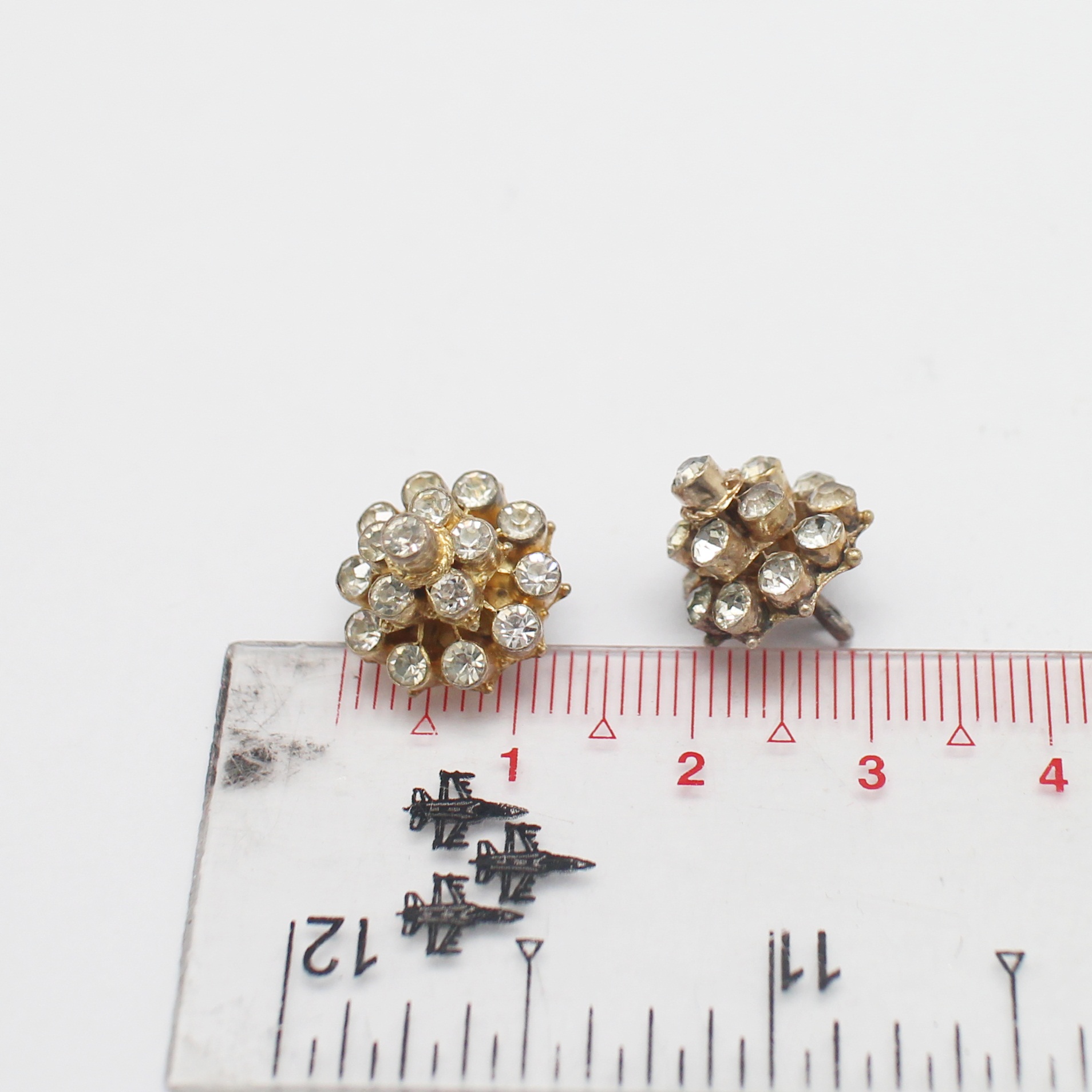 SI226 กระดุมเงินพลอยขาว 4 เม็ด เงินแท้ นน. 6.3 กรัม