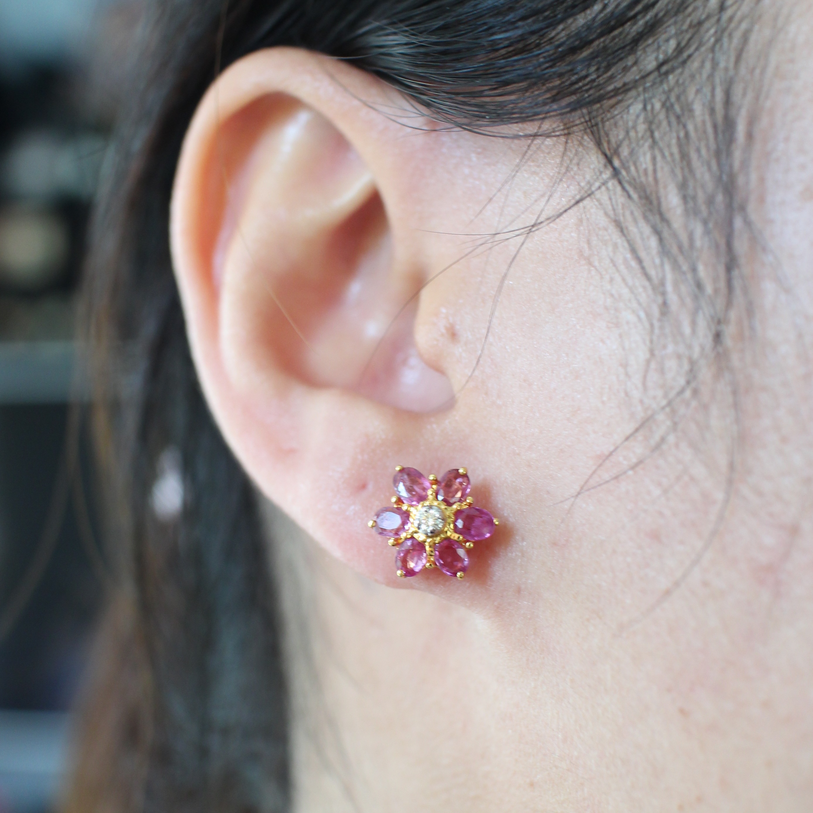 ER25145 ต่างหูทับทิมดอกไม้ ยอดเพชรแท้ ทองแท้ 90% นน.รวม 3.9 กรัม