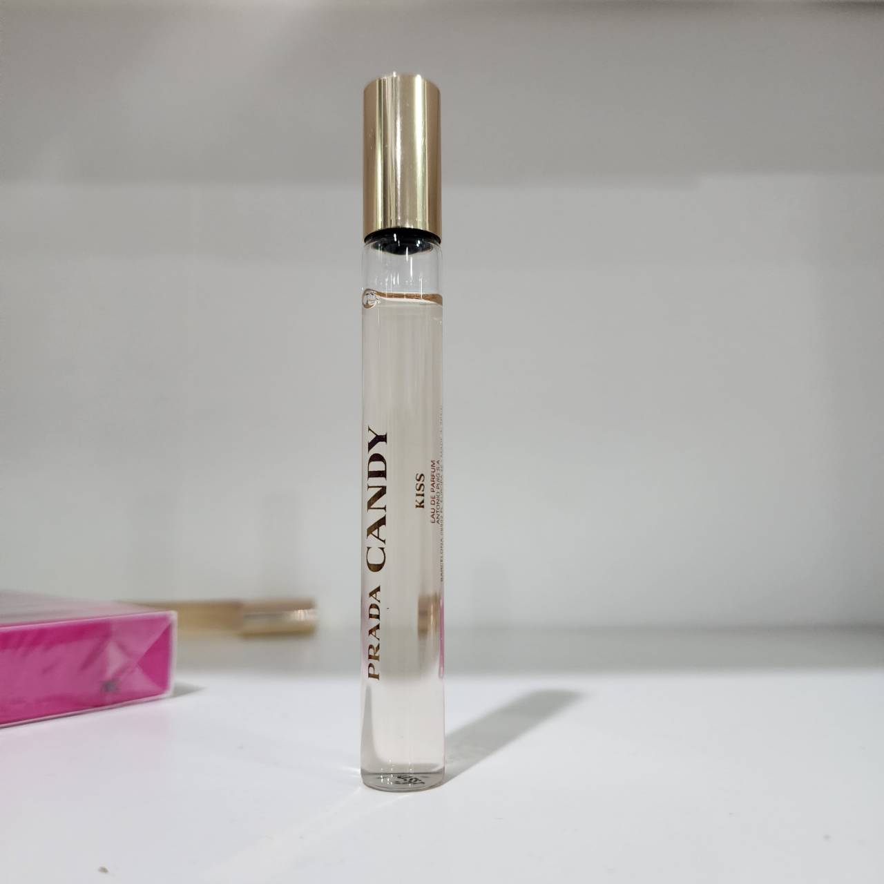 น้ำหอมจิ๋วมินิ Prada Candy Kiss EDP Perfume Mini Rollerball (ลูกกลิ้ง) แยกจาก SET ไม่มีกล่อง