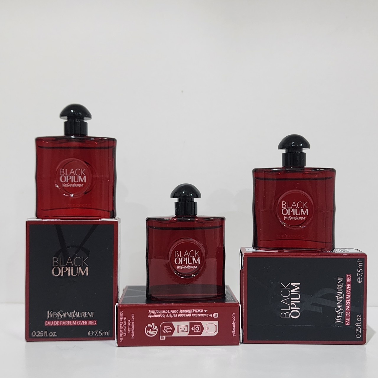 น้ำหอมจิ๋วมินิ YSL Black Opium Over Red EDP 7.5ml mimi แบบแต้มมีกล่อง ( Mini Perfume น้ำหอมขนาดพกพา) น้ำหอมจิ๋วมินิ ขวดน่ารัก ตั้งโชว์ก็สวย พกพาก็สะดวก หัวแต้มตามจุดชีพจร