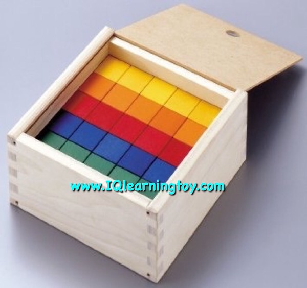 Kumon - Cube Colour Block บล็อคสี 50 ชิ้น เป็นบล็อคสี่เหลี่ยมจตุรัส 5 สีๆละ 10 ชิ้น ไว้ให้เด็กฝึกกล้ามเนื้อนิ้วมือและประสาทสายตา เรื่องมิติสัมพันธ์ จ