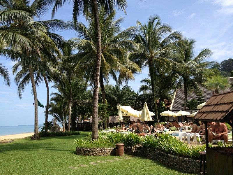 SOLD OUT📍 โรงแรมหรูติดทะเล Khaolak Palm Beach Hotel & Resort จ.พังงา ราคาถูก 🏖️✨