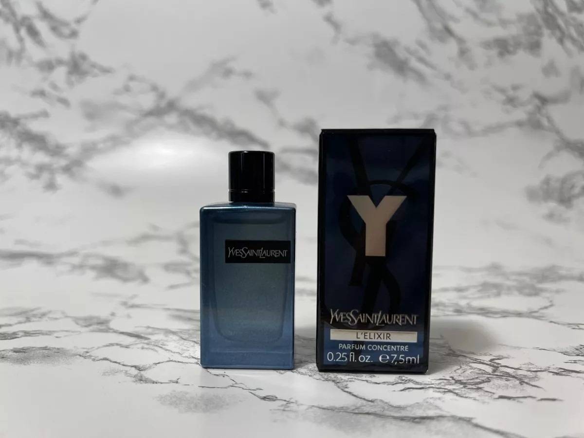 น้ำหอมจิ๋วมินิ YSL Y L'Elixir Parfum 7.5ml แบบแต้มมีกล่อง ( Mini Perfume น้ำหอมขนาดพกพา) น้ำหอมจิ๋วมินิ ขวดน่ารัก ตั้งโชว์ก็สวย พกพาก็สะดวก หัวแต้มตามจุดชีพจร