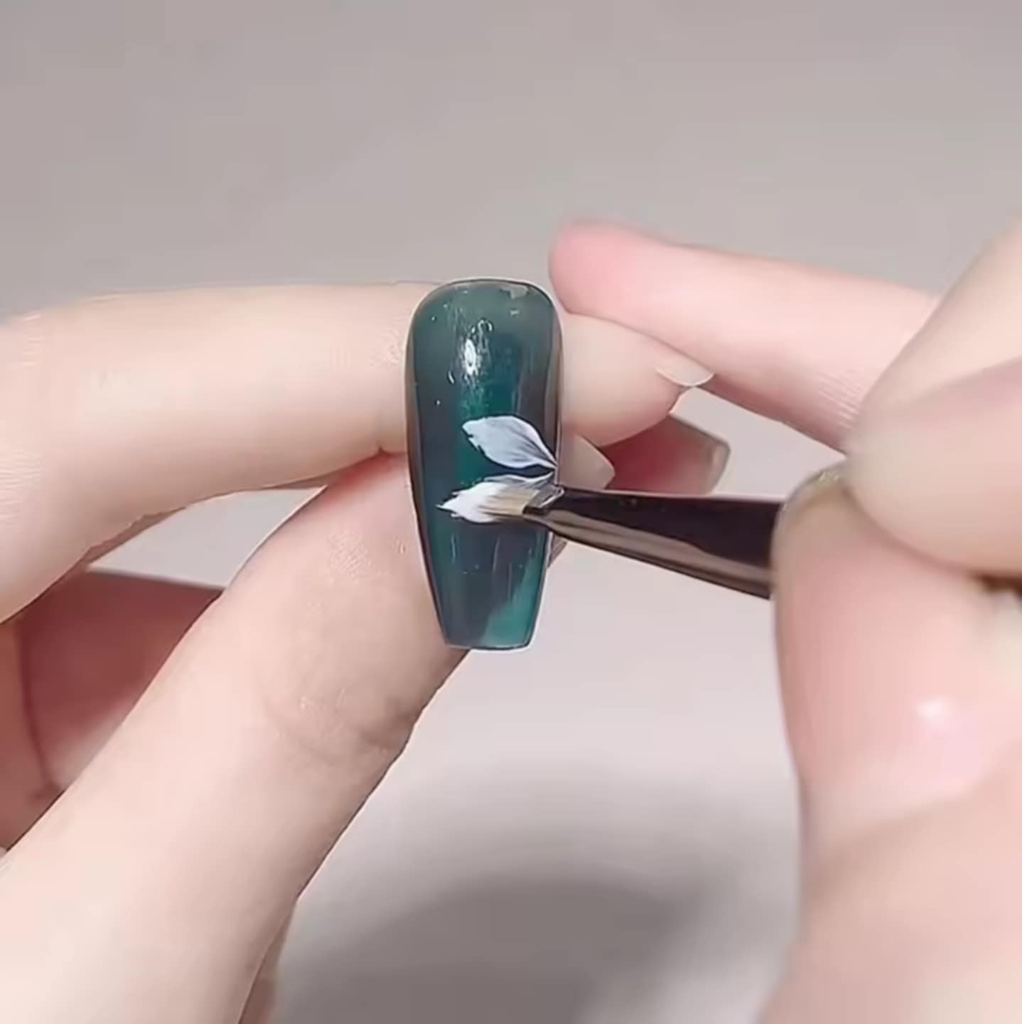 พู่กันหัวตัด พู่กันปลายสามเหลี่ยม เพ้นท์ดอกไม้,ผีเสื้อ พู่กันเพ้นท์เล็บ