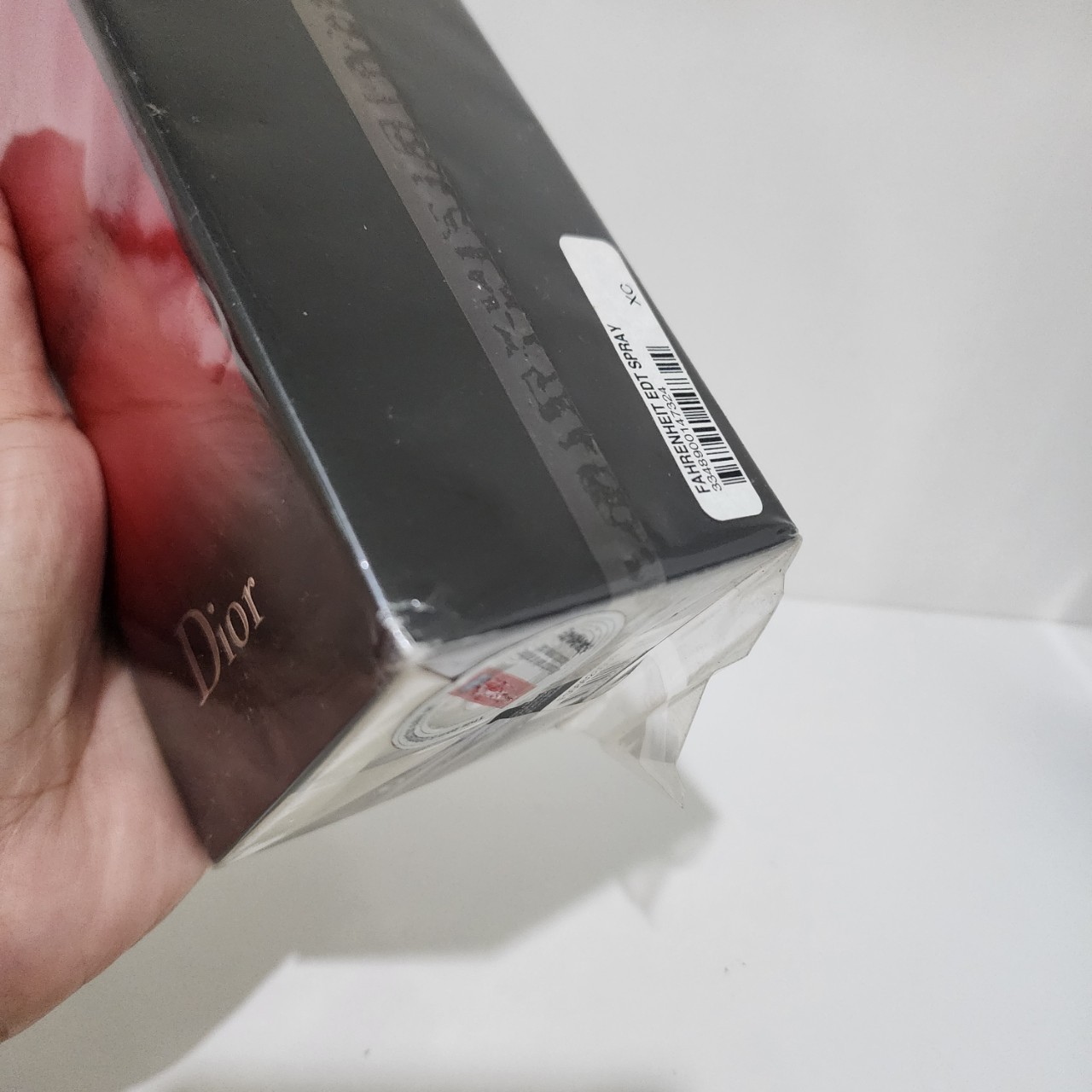 น้ำหอมแท้ Christian Dior Fahrenheit EDT 200ml กล่องซีลตูดหลุดกล่องไม่สวยบุบ ( รหัส 9L01 )