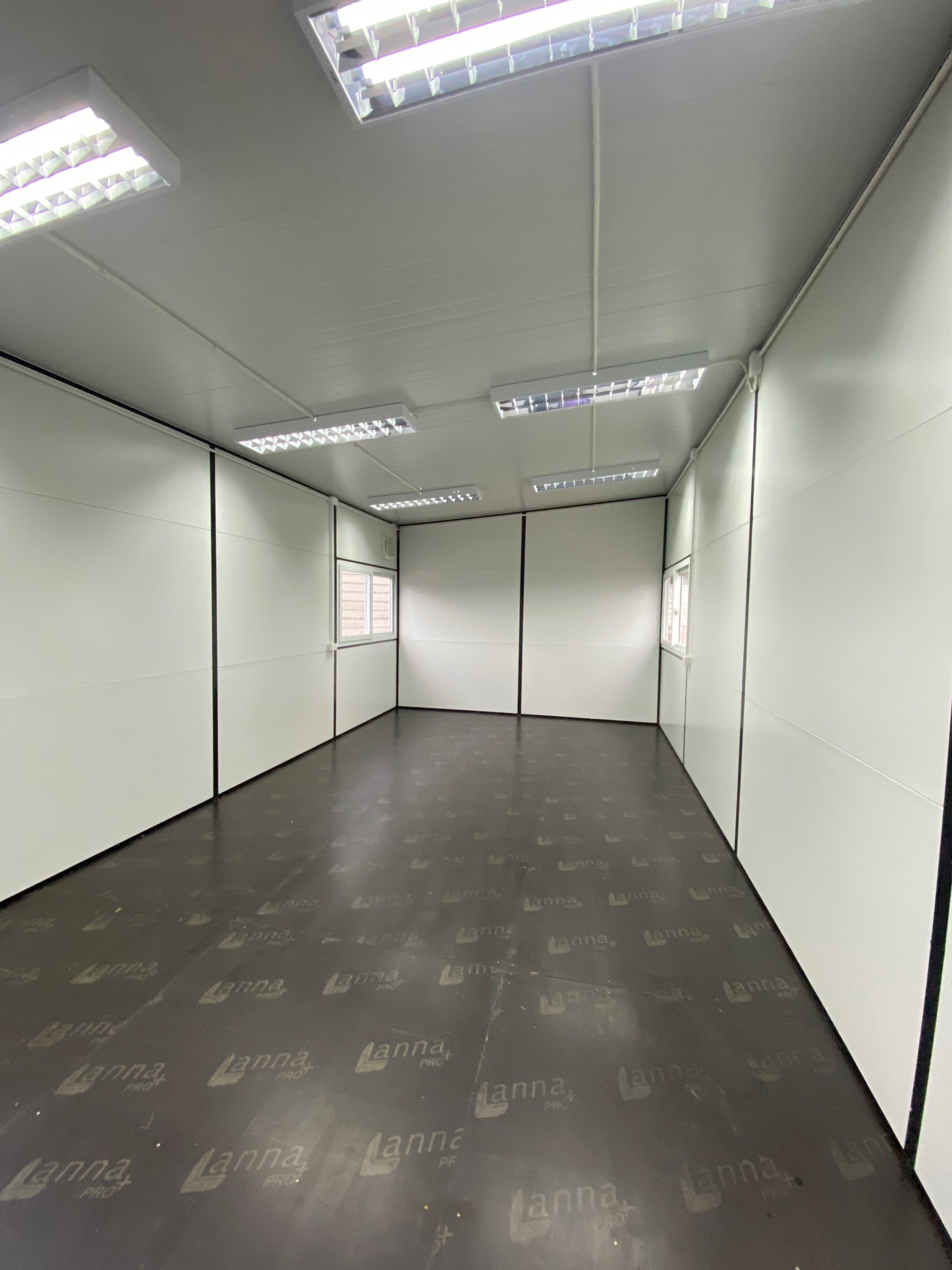 ออฟฟิศสำเร็จรูป ไซต์ออฟฟิศ ขนาด 3.60x12.36 เมตร บางพลัด