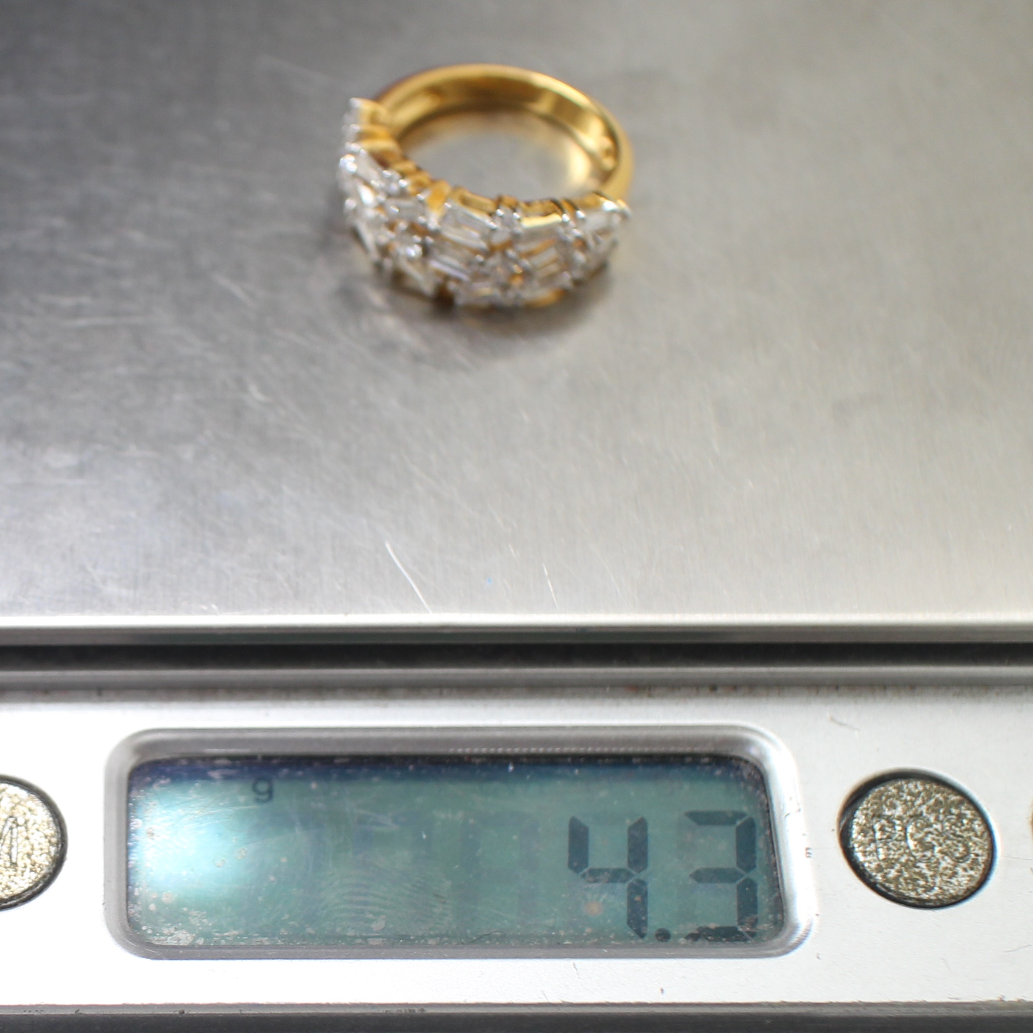 RG250235 แหวนเพชรแทปเปอร์ เพชรวม 1.41 กะรัต ทองแท้ 18k นน.รวม 4.3 กรัม ขนาดแหวน 50