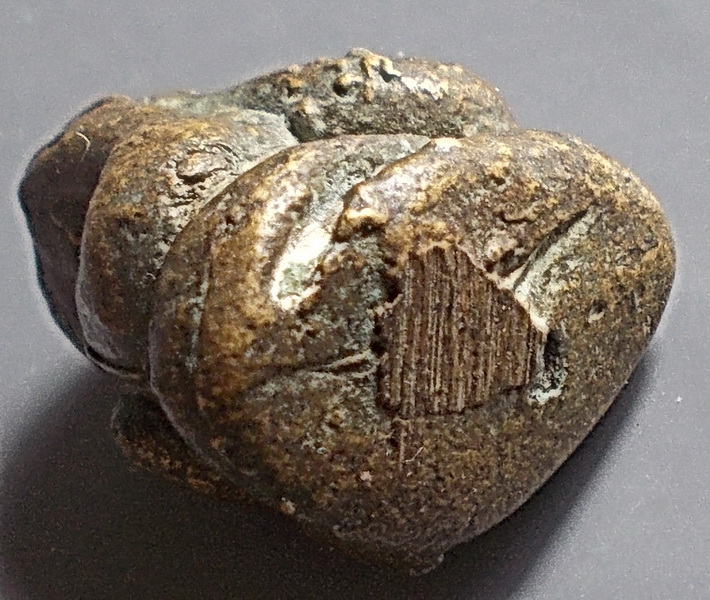 พระปิดตาหลังอุ เขาอ้อ พัทลุง