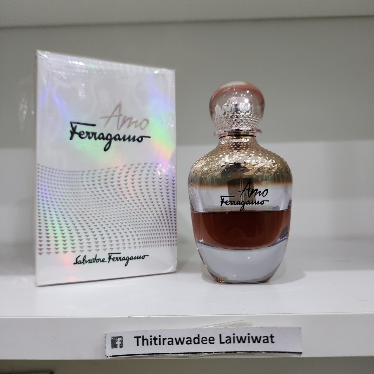 น้ำหอมแท้แบ่งขาย Salvat0re Ferragam0 Amo Eau de Parfum สีเริ่มเข้ม