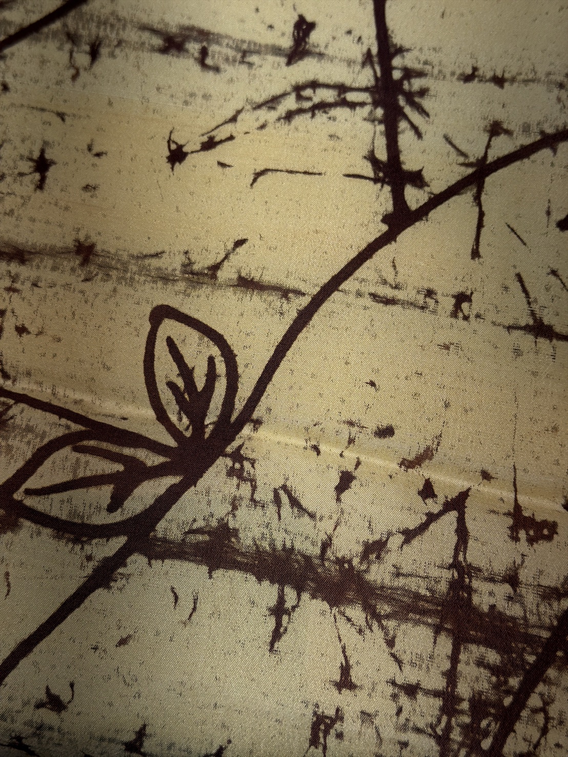 ผ้าไหมทอมือบาติก สีน้ำตาลทอง ราคาต่อเมตร รหัส A11-Kaya-120468