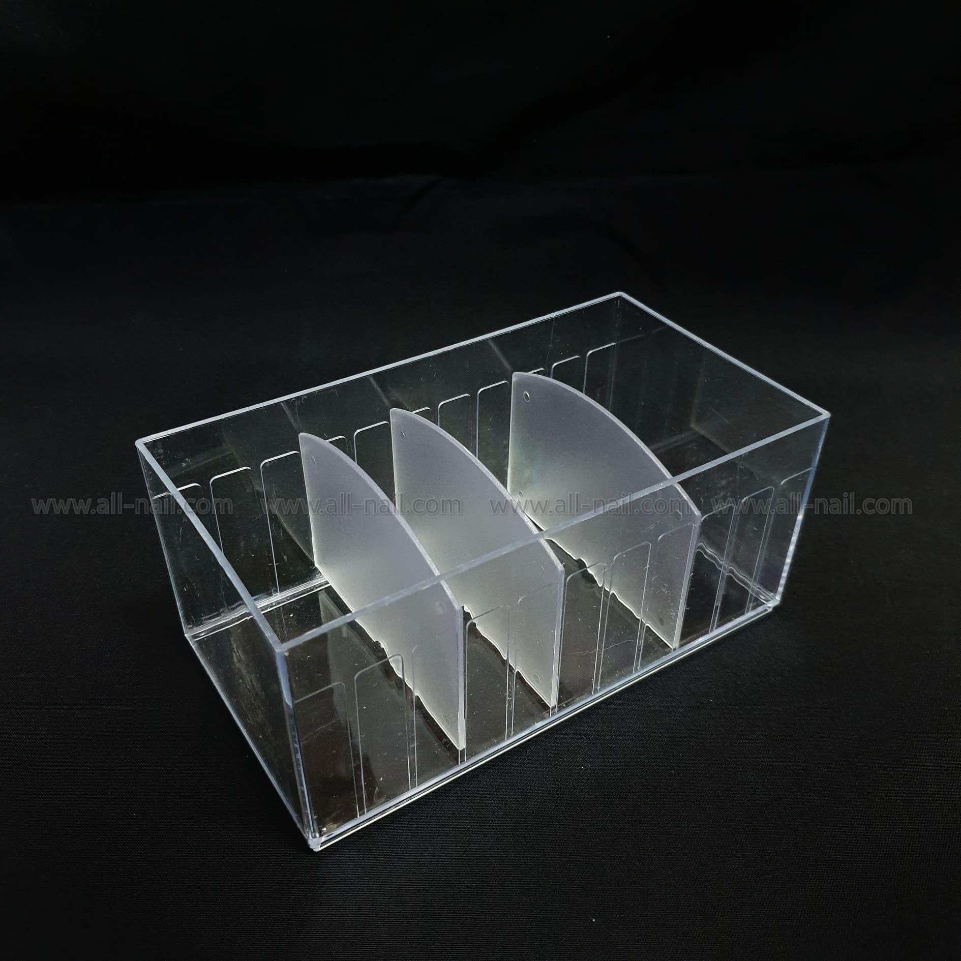 กล่องใส่อุปกรณ์ สามารถปรับขนาดช่องเองได้