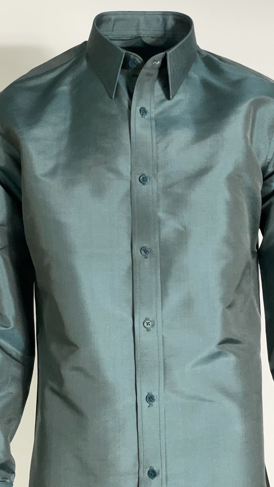 เสื้อเชิ้ตแขนยาว ไม่อัดผ้ากาว | ตัดเย็บตามรูปร่าง | เลือกผ้า ส่งไซส์ได้