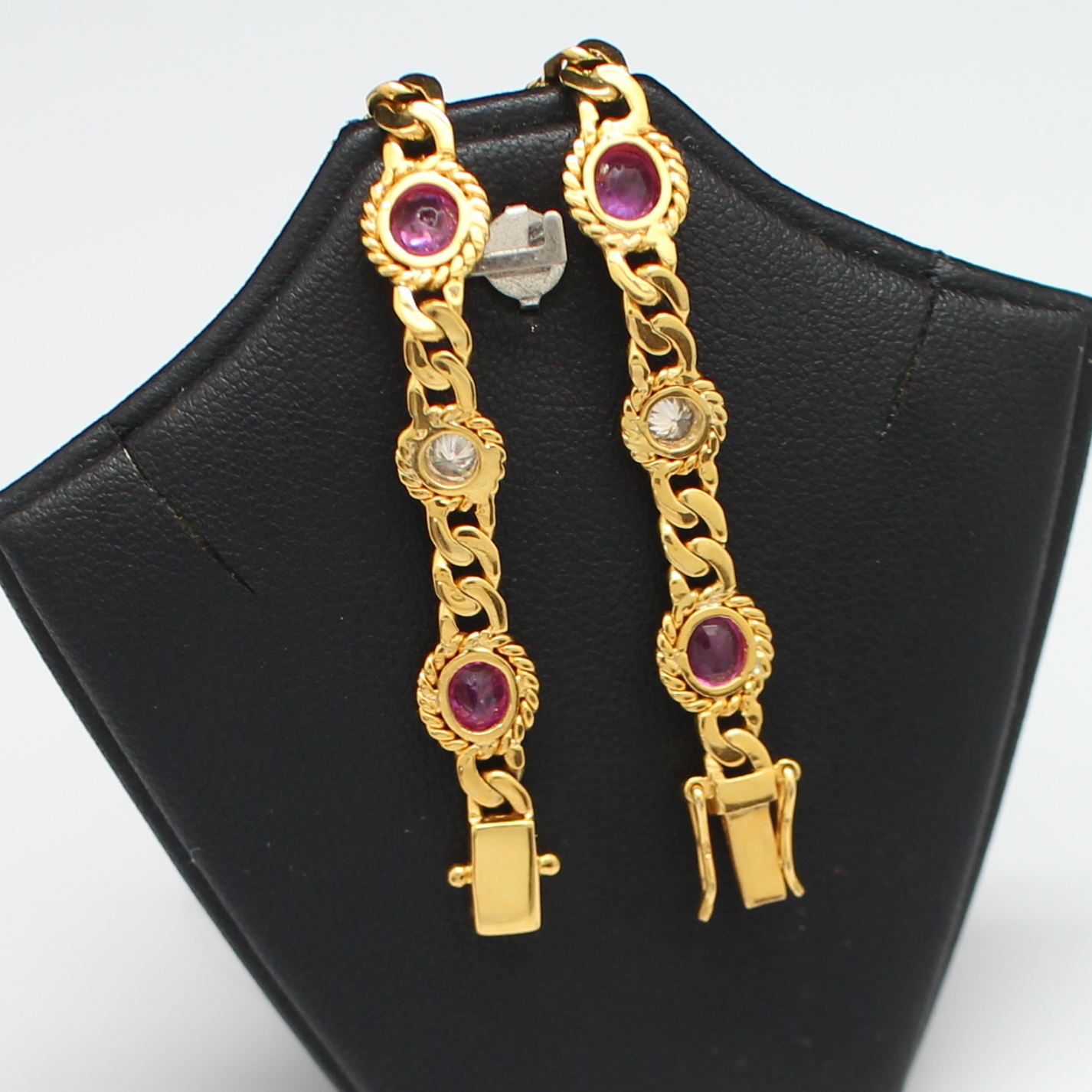 BL25032 สร้อยข้อมือทับทิมคั่นเพชร เพชรแท้ 5 เม็ด 0.80 กะรัต ทองแท้ 90% นน.รวม 12.42 กรัม ยาว 17 ซม.