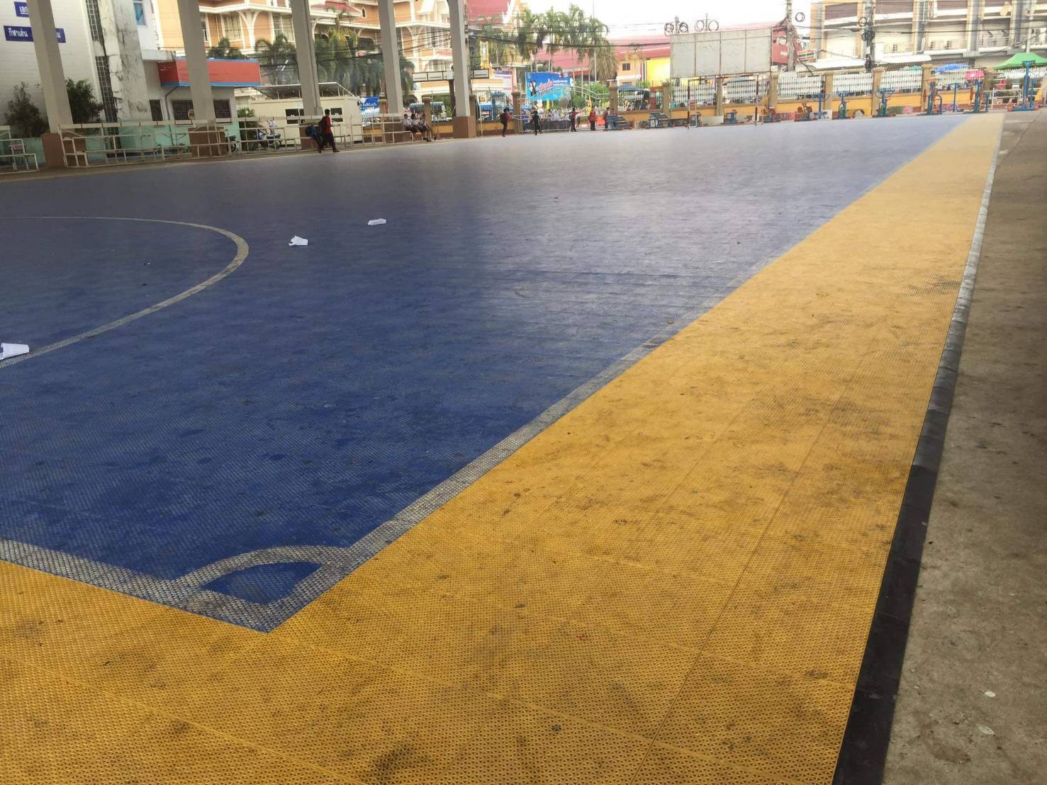พื้นสนามฟุตซอล สนามกีฬา ใช้ได้ทั้งในร่มและกลางแจ้ง