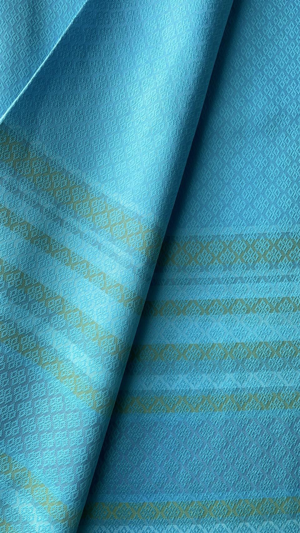 ซิ่น ผ้าไหม ยกดอกมีเชิง ขนาด 1x2หลา ไหมแท้ เฉดสีฟ้าอมเขียว รหัส B7-NY-1001682