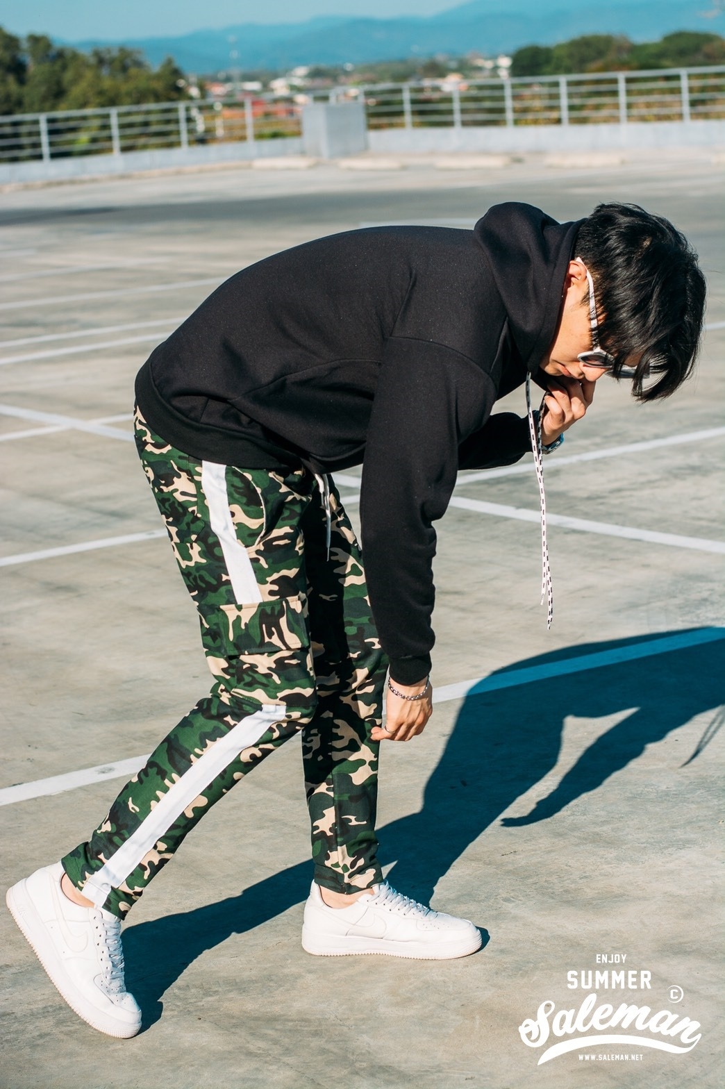 กางเกง Jogger ขาจั๊ม พรีเมี่ยม ผ้า วอร์ม รหัส WT 680 W สีทหารเขียว แถบขาว