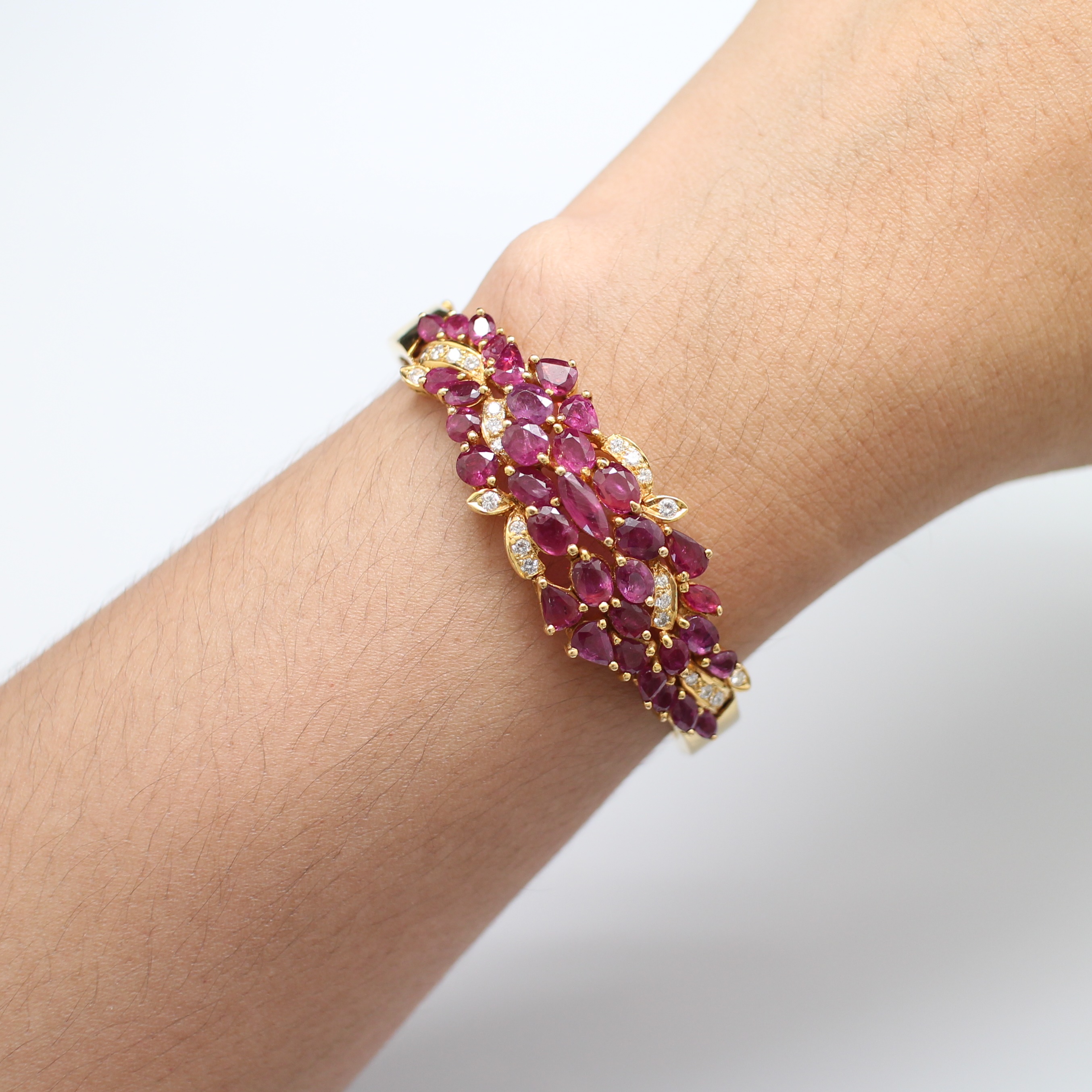 BL25058 กำไลทับทิมสยามเจียรไน ทองแท้ 90% นน.รวม 28.2 กรัม เส้นผ่านศูนย์กลาง 5.2 ซม.