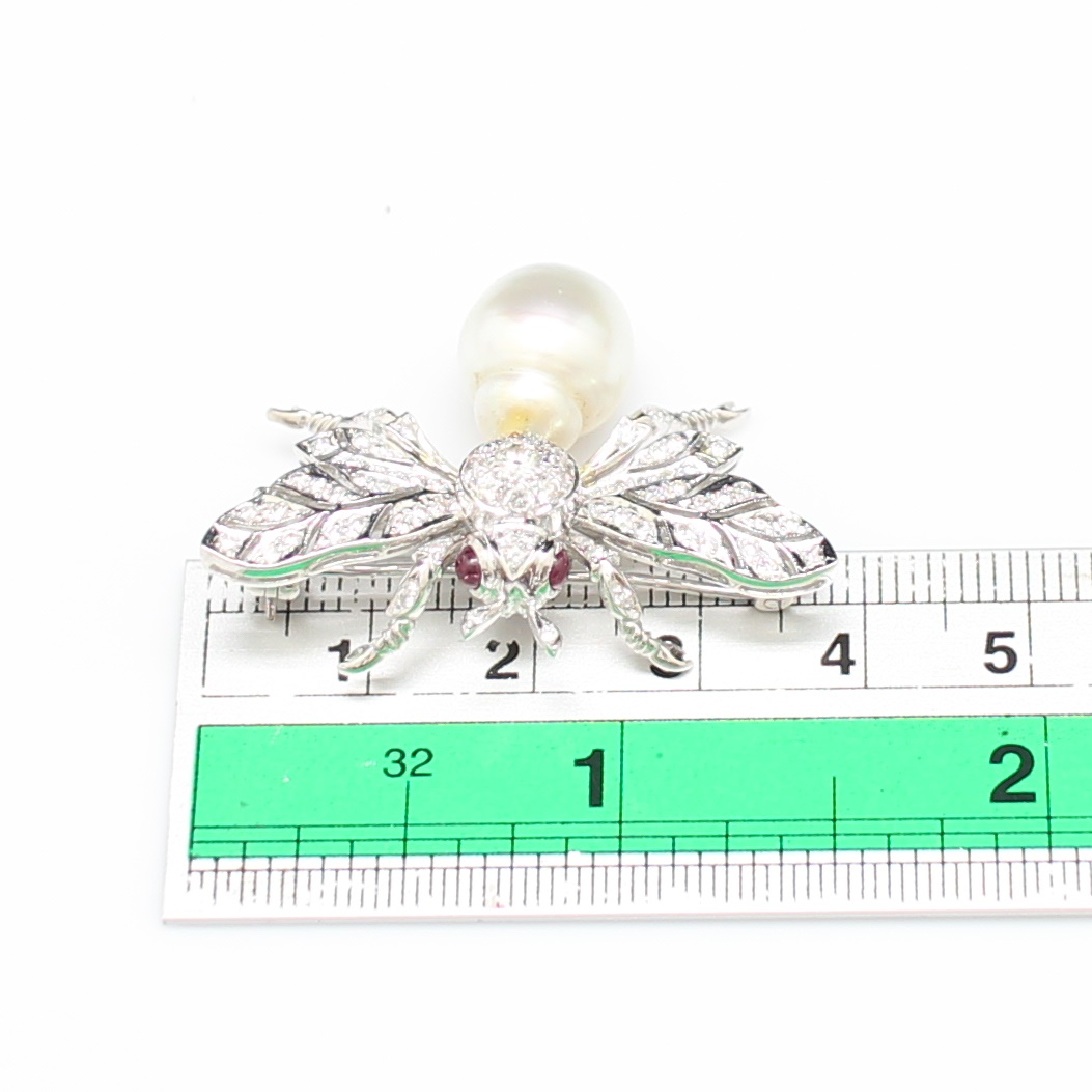 CL25055 เข็มกลัดผึ้งมุก เพชรแท้ 0.70 กะรัต ทองแท้ 18k นน.รวม 10 กรัม