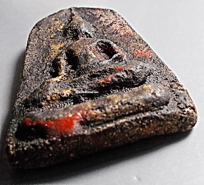 พระอู่ทอง กรุวัดสูง อยุธยา มีรักชาดทองเดิม