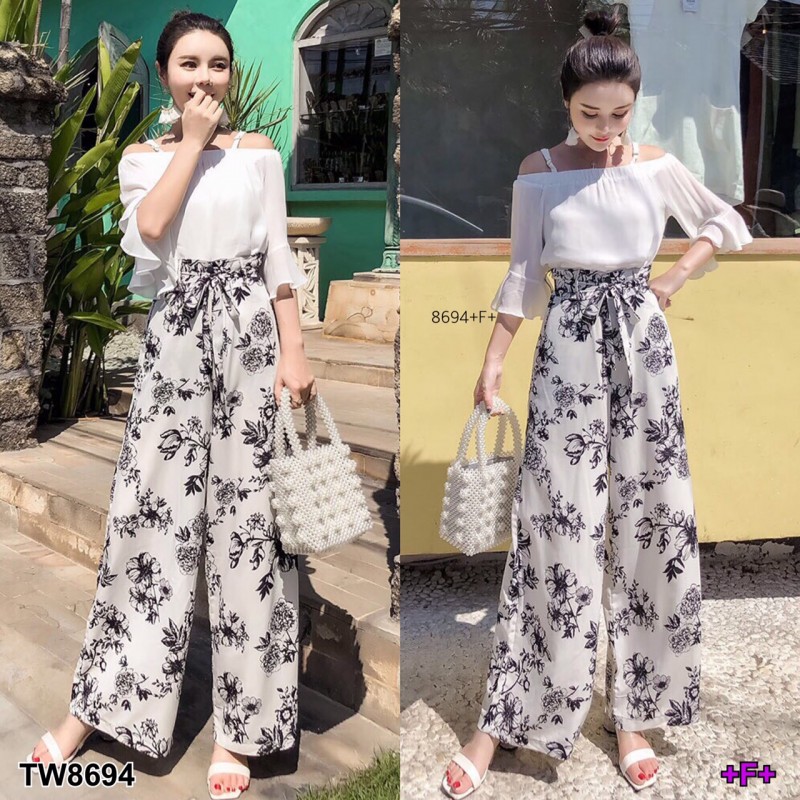 Set 2 ชิ้น เสื้อปาดไหล่แขนระบาย + กางเกงขายาวลายดอก TW8694-
