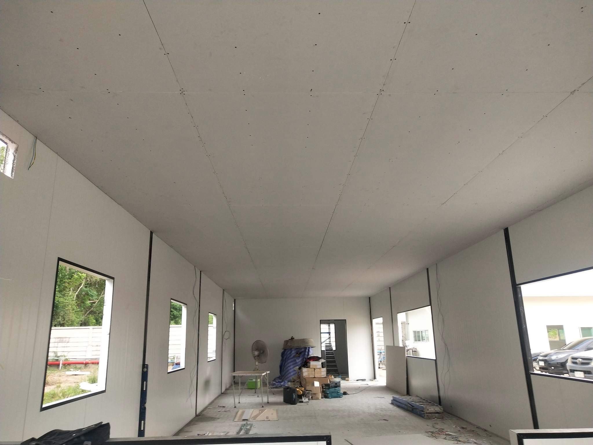 ออฟฟิศสำเร็จรูป บริษัทเหลียงซิ ขนาด5.00x20.00x4.50 เมตร