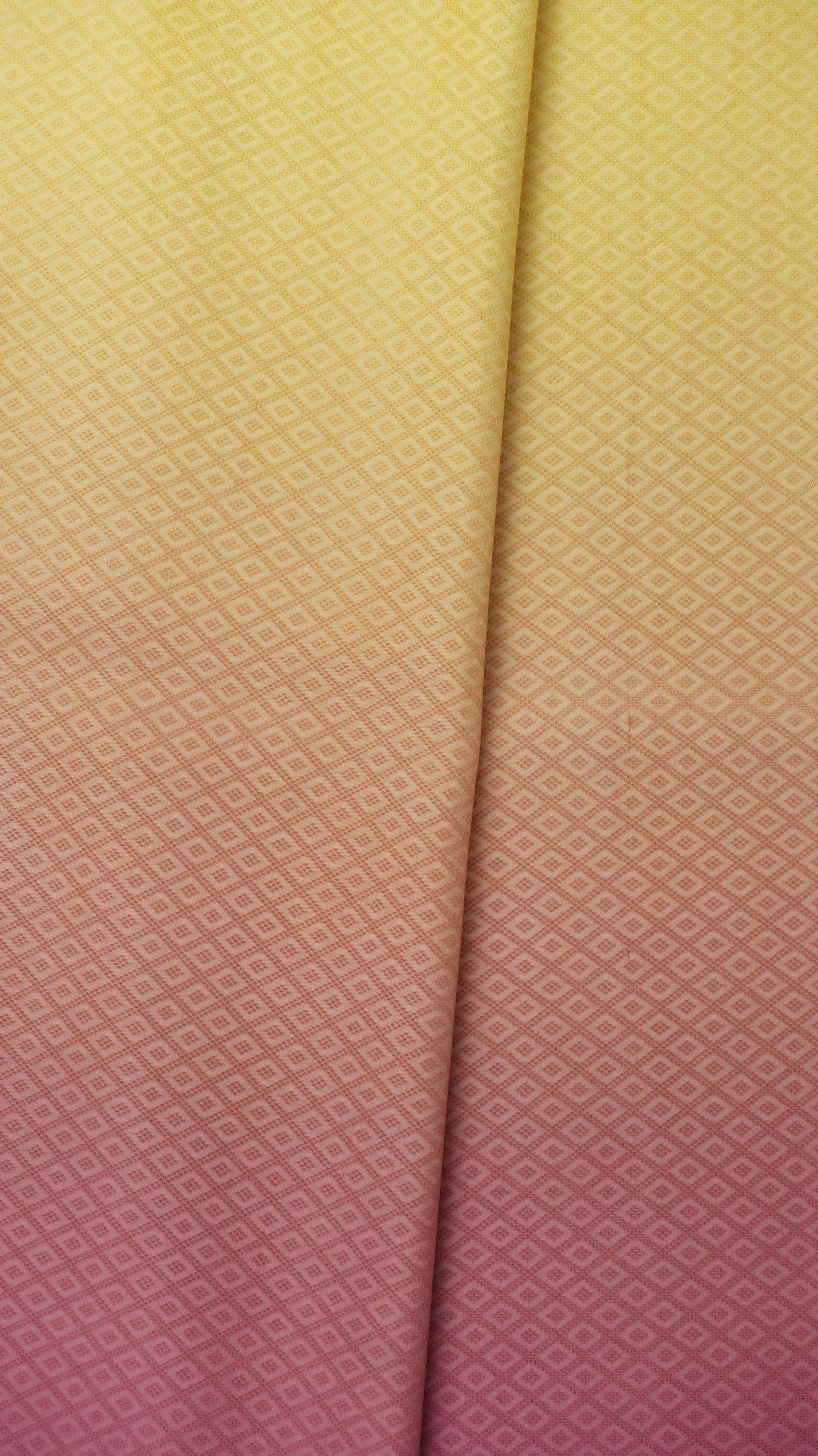 ผ้าไหมย้อมสไลด์สี ยกดอกลูกแก้ว สีเหลือง-สีชมพู เลือกขนาด รหัส BT-TT-0224684