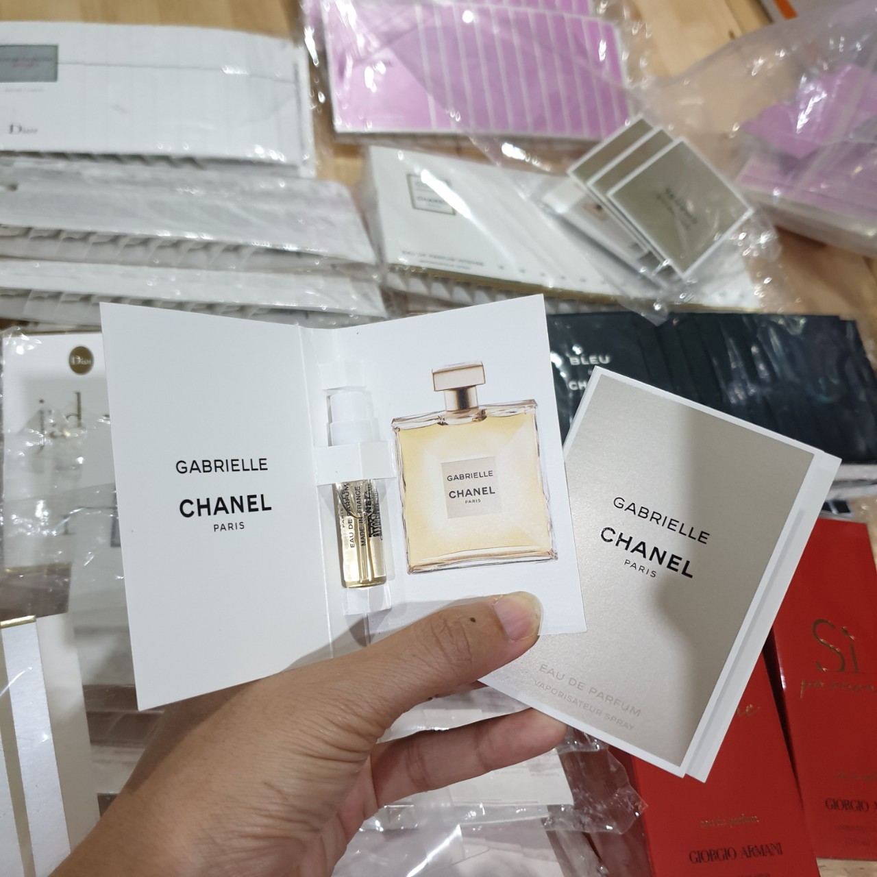 น้ำหอมไวออลหลอดทดลอง Chanel Gabrielle EDP 1.5ml Spray Sample Vial ขนาดทดลองแบบ VIAL
