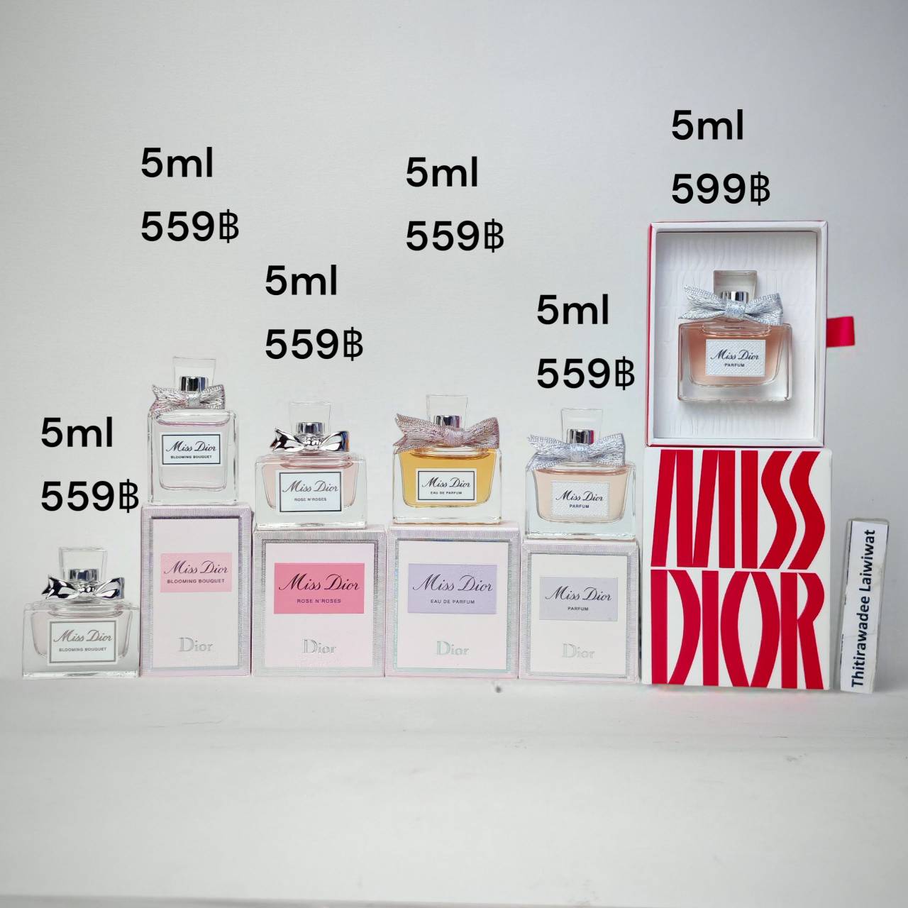 น้ำหอมจิ๋วมินิ Dior Miss Dior Eau de Parfum รุ่น 2021 ขนาด 5ml ใหม่ล่าสุด 2021 แบบแต้มมีกล่อง ( Mini Perfume น้ำหอมขนาดพกพา) น้ำหอมจิ๋วมินิ ขวดน่ารัก ตั้งโชว์ก็สวย พกพาก็สะดวก หัวแต้มตามจุดชีพจร
