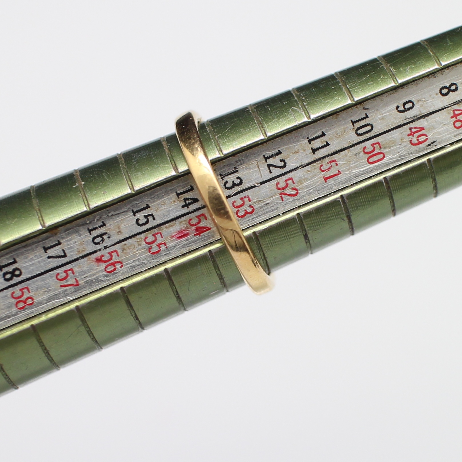 RG250112 แหวนเพชรชูล้อมเพชร เพชรเม็ดกลาง 0.23 กะรัต เพชรล้อม 41 เม็ด 0.73 กะรัต ทองแท้ 18k นน.รวม 4.4 กรัม ขนาดแหวน 53.5