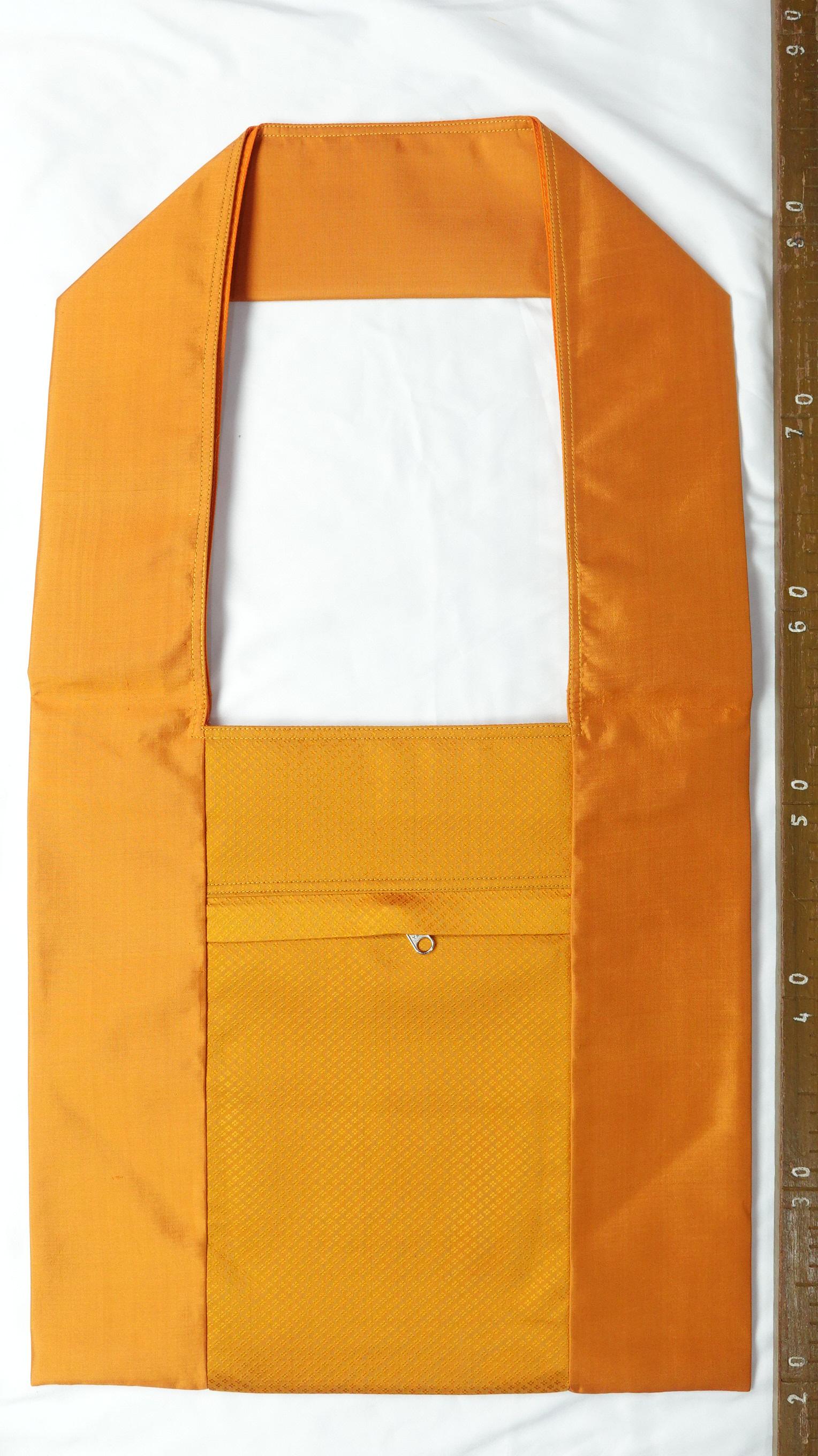 ย่ามผ้าไหม สำหรับพระสงฆ์ ไหมแท้ เนื้อยกดอกพริกไทย ขนาด 14x15นิ้ว สีราช รหัส NY-01246822