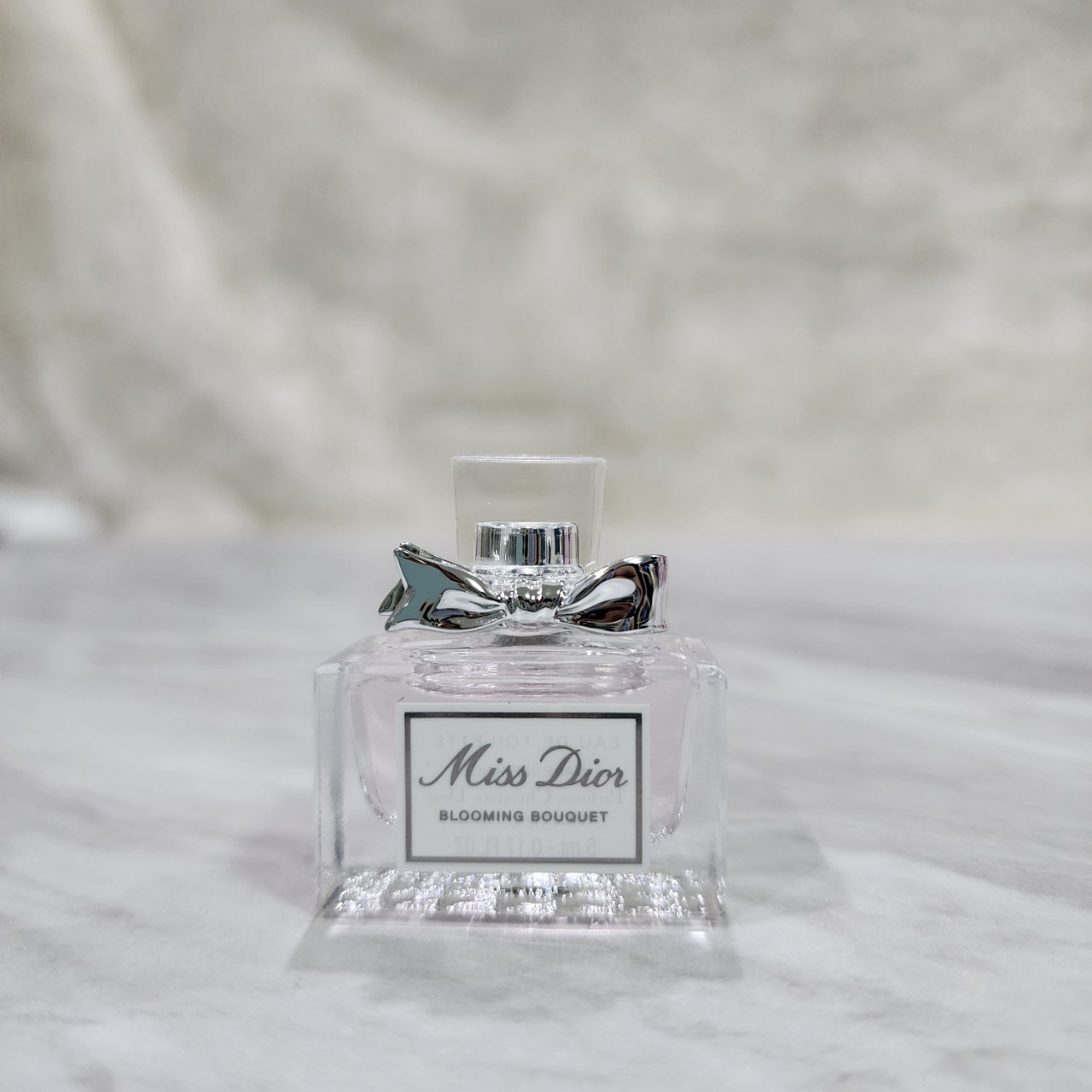 น้ำหอมจิ๋วมินิ Dior Miss Dior Blooming Bouquet EDT 5ml ไม่มีกล่อง แบบแต้ม ( Mini Perfume น้ำหอมขนาดพกพา) น้ำหอมจิ๋วมินิ ขวดน่ารัก ตั้งโชว์ก็สวย พกพาก็สะดวก หัวแต้มตามจุดชีพจร