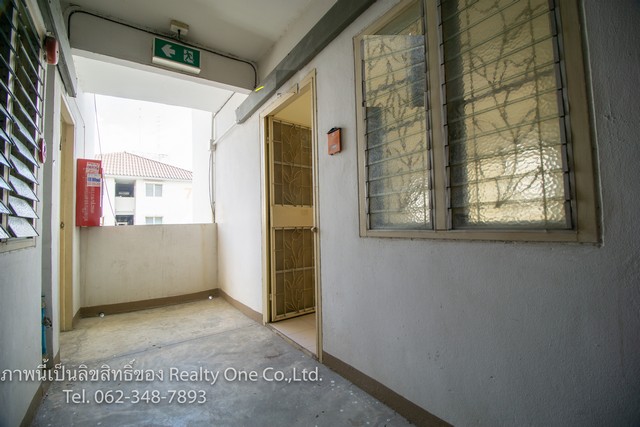 ขาย คอนโดเอื้ออาทร ร่มเกล้า 5 ชั้น 3 ห้องมุม สภาพสวย