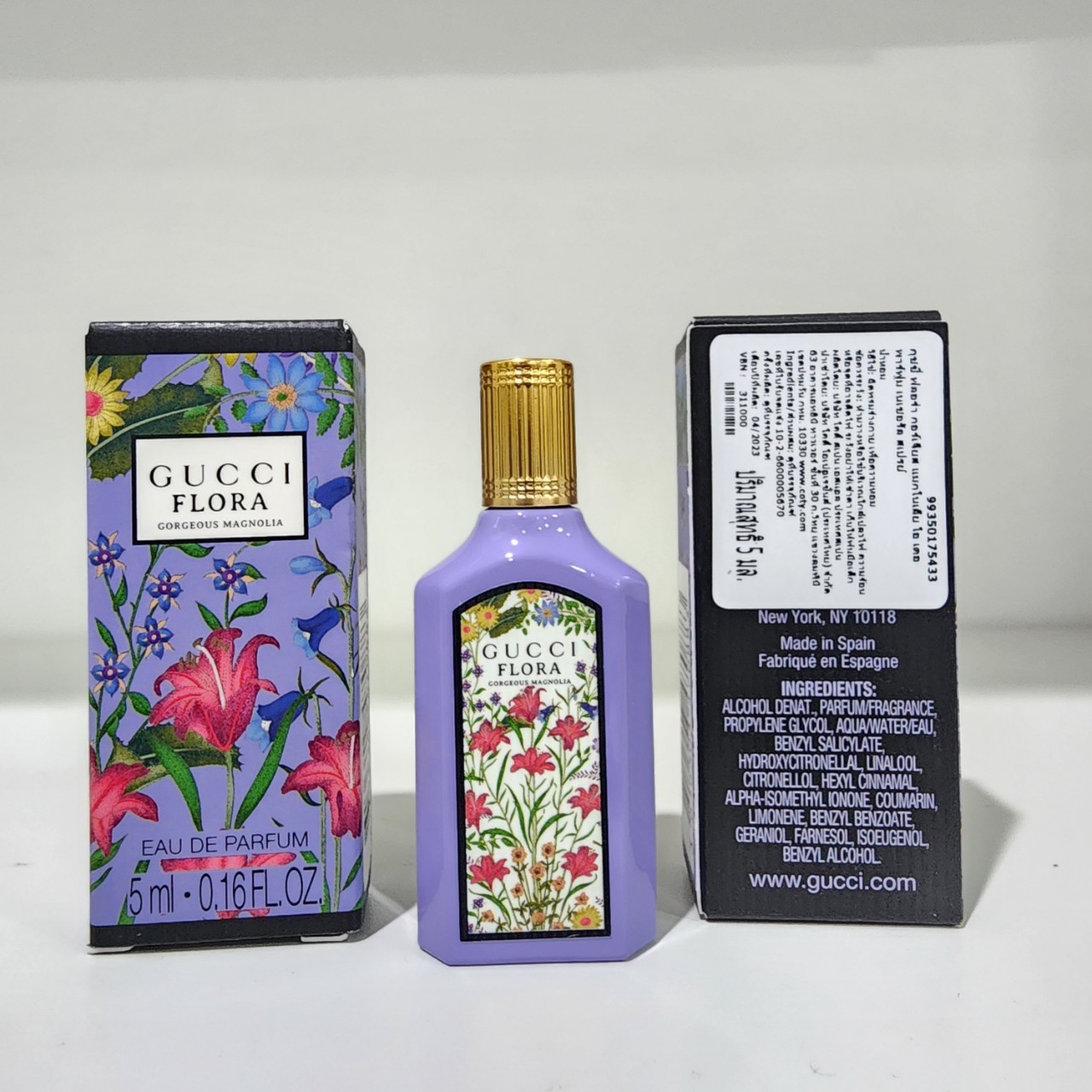 น้ำหอมจิ๋วมินิ Gucci Flora Gorgeous Magnolia Eau de Parfum 5ml กล่องป้ายไทยแบบแต้มมีกล่อง ( Mini Perfume น้ำหอมขนาดพกพา) น้ำหอมจิ๋วมินิ ขวดน่ารัก ตั้งโชว์ก็สวย พกพาก็สะดวก หัวแต้มตามจุดชีพจร