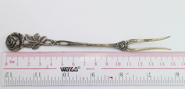 SI0090 ส้อมเงินลายกุหลาบ เงินแท้ นน. 14.4 กรัม