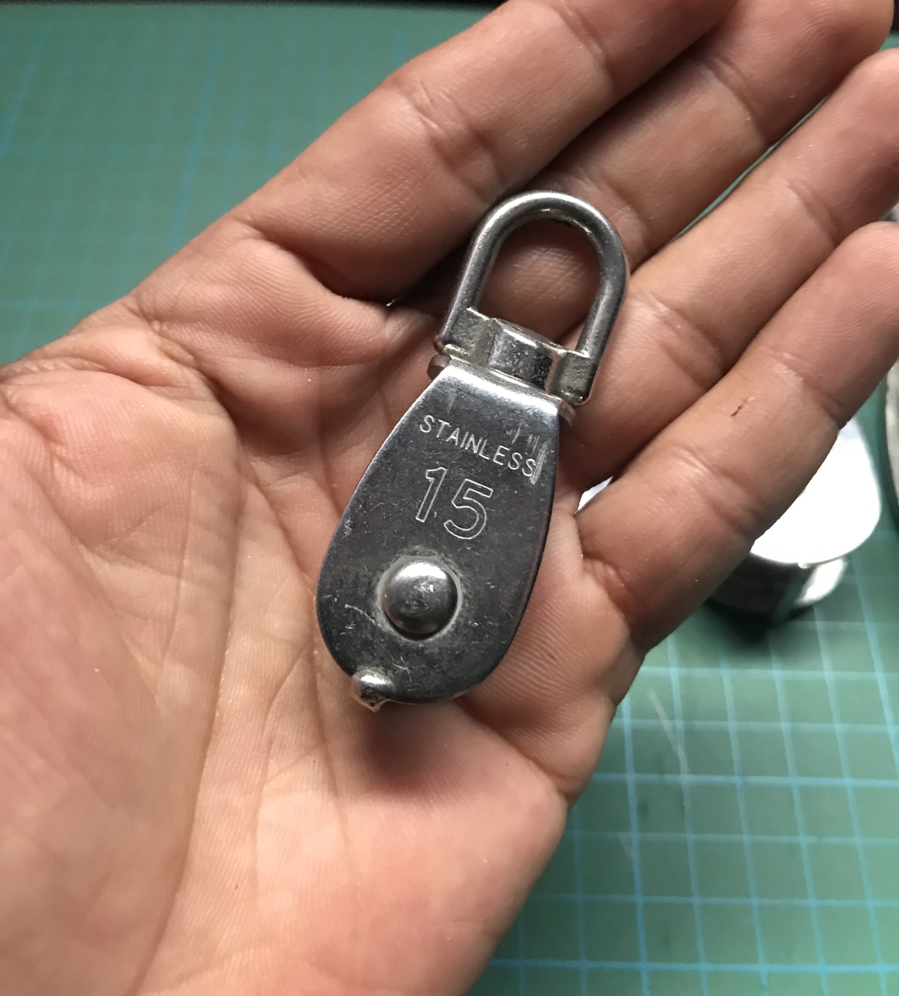 รอกสแตนเลส พกพา M15