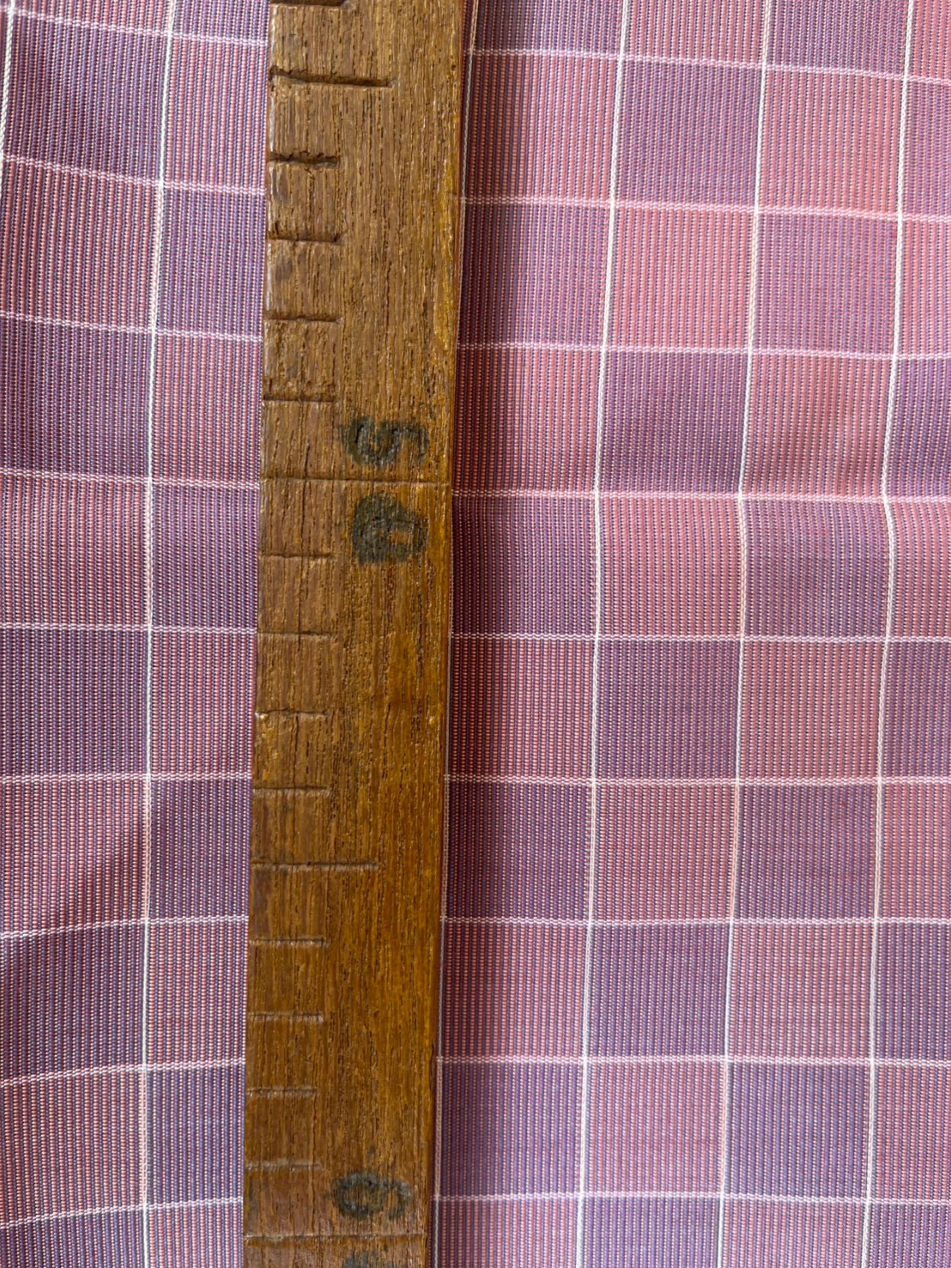 ผ้าไหมลายเกล็ดเต่า ไหมแท้ สีชมพูกะปิ ขายตามความยาวหลา รหัส R1D-76-0129683