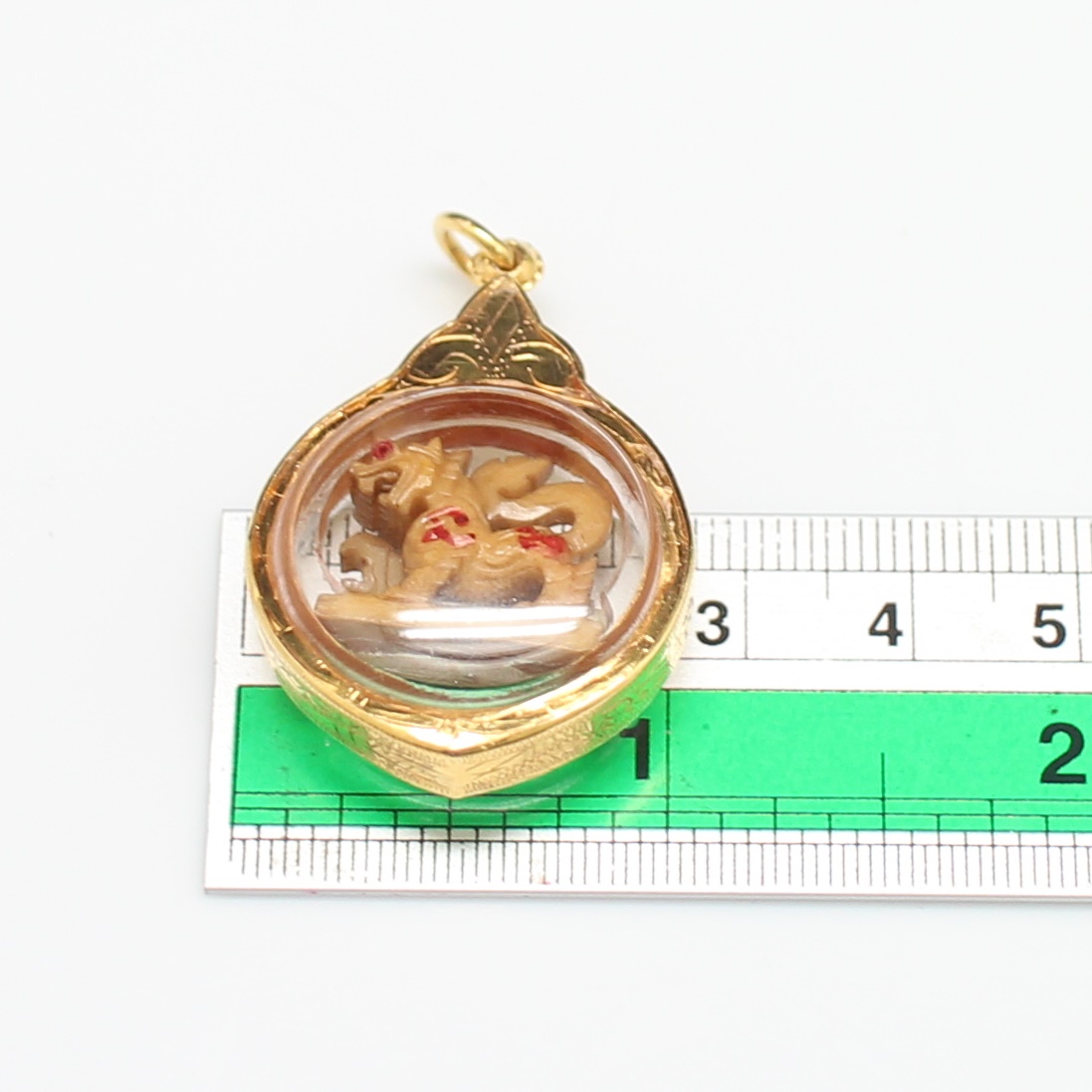 PD25097 จี้สิงห์ เลี่ยมกรอบทองแท้ 90% นน.รวม 5.4 กรัม