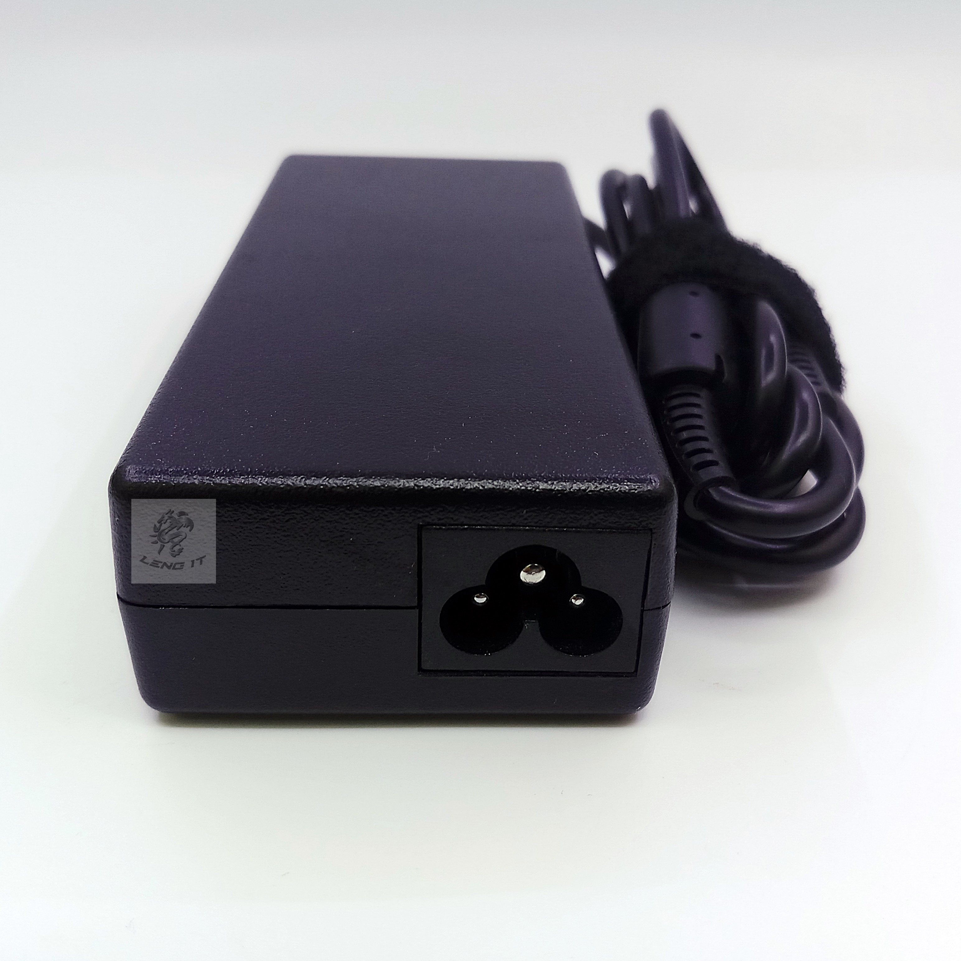 ADAPTER TOSHIBA 19V 4.74A 90W หัว 5.5*2.5MM (ของเทียบ OEM)