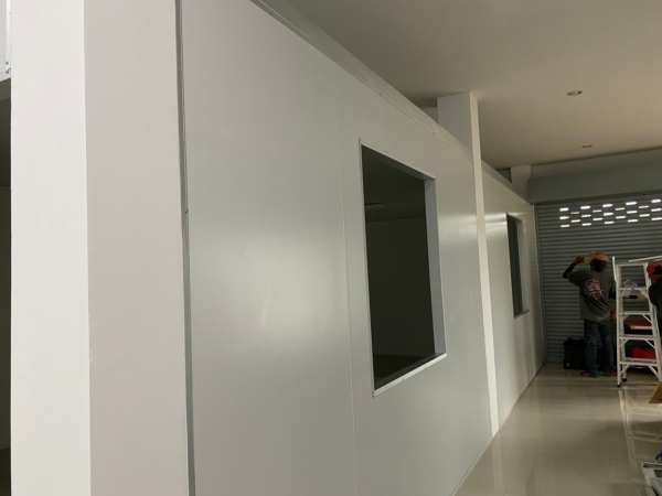 งานกั้นห้อง งานต่อเติม ห้องเก็บอุณหภูมิ ขนาด 4.00x8.00 เมตร