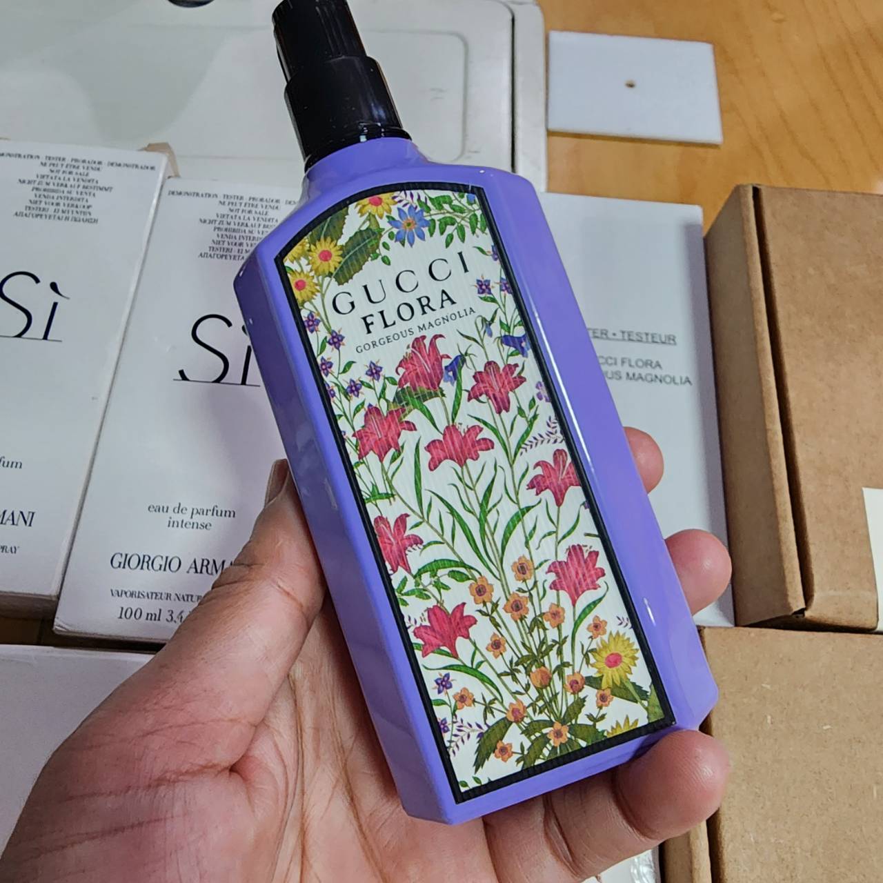 น้ำหอมแท้ Gucci Flora Gorgeous Magnolia Eau de Parfum 100ml Tester ฝาดำ