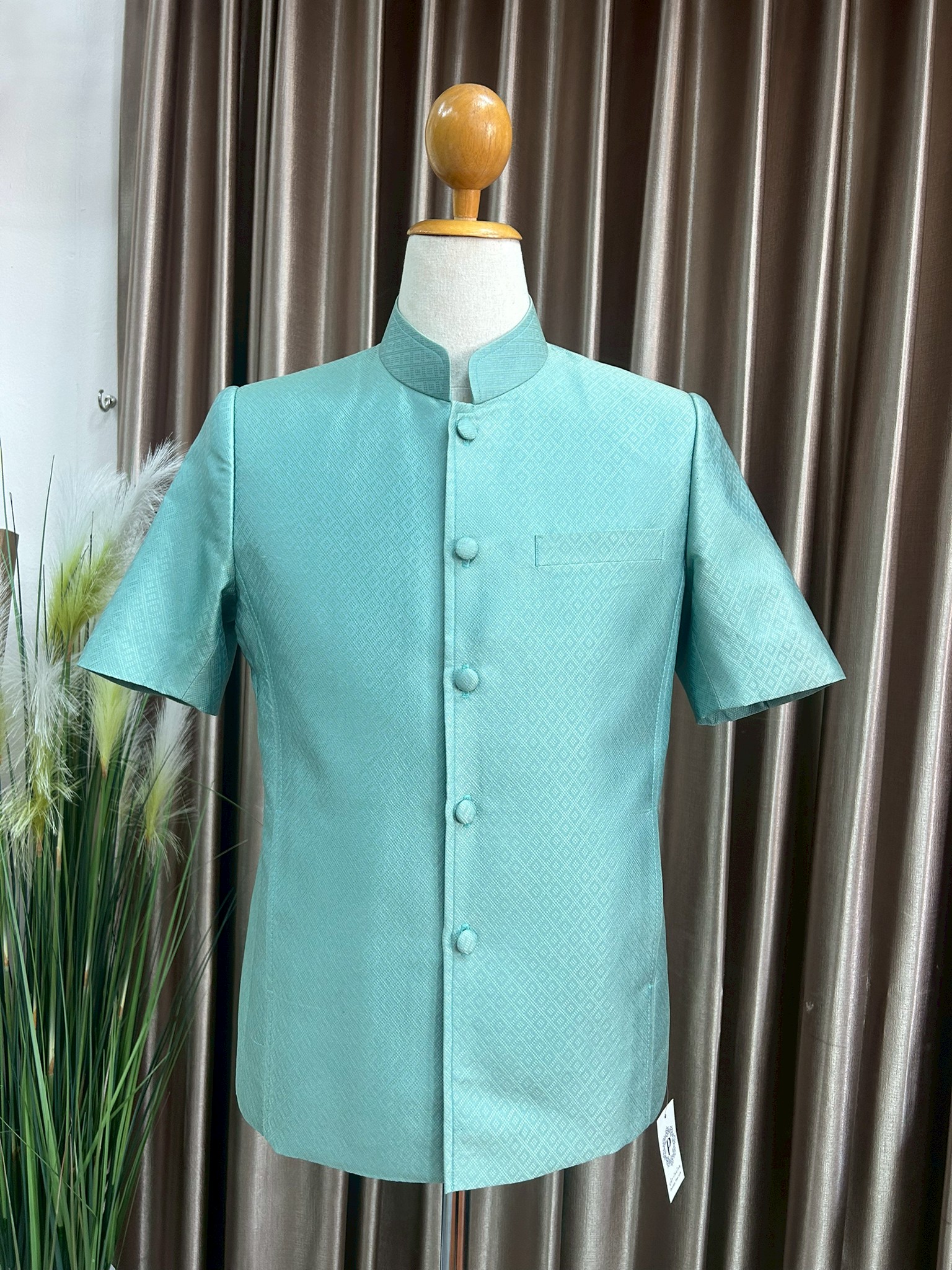 เสื้อสูทไหม แขนสั้น คอพระราชทาน ยกดอกลูกแก้ว สีฟ้า อก40นิ้ว รหัส DR-PK-033168105