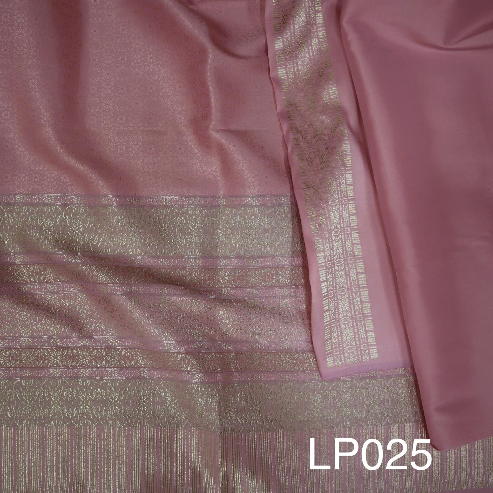 (ผ้าชุด) ผ้าไหมยกดอกลำพูน (สีพื้น 2เมตร+ลาย 2.4เมตร) สีชมพู รหัส N90-AA-LP025