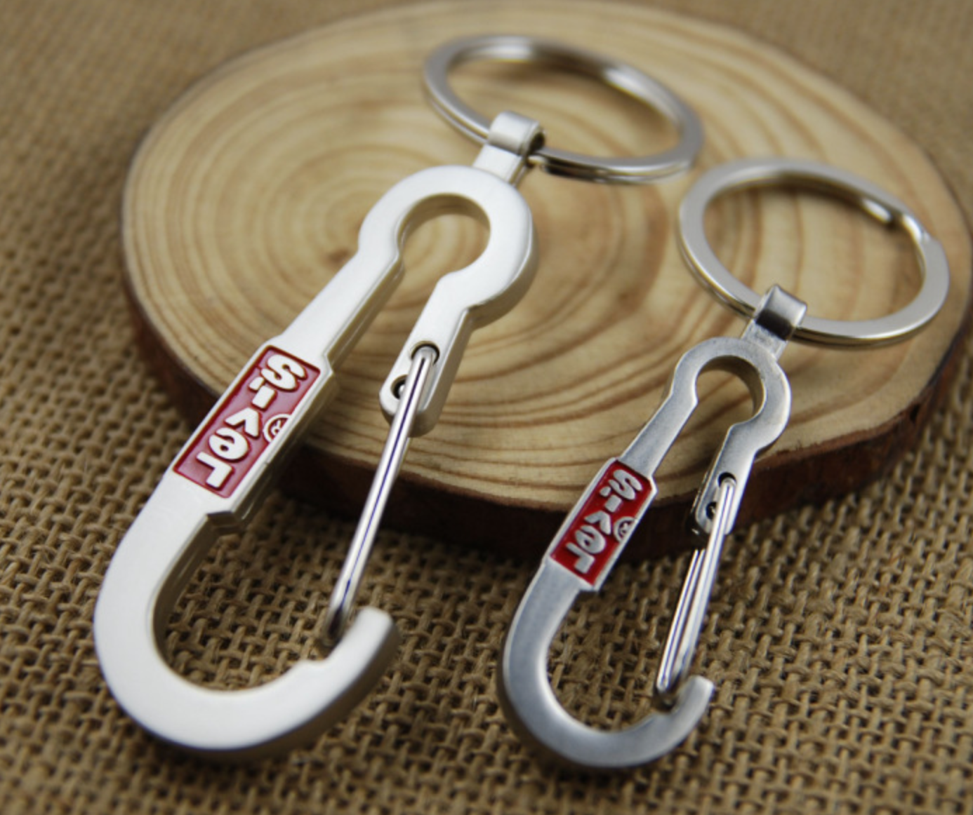 พวงกุญแจ Levi's ขนาดเล็ก