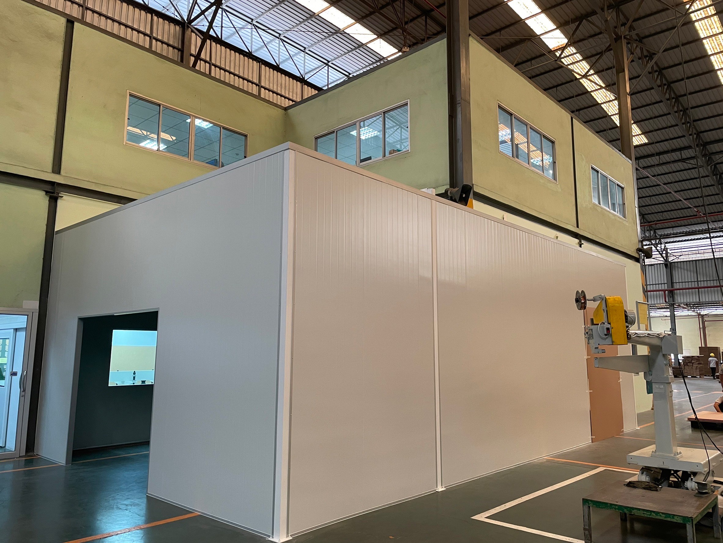 งานกั้นห้องในโกดัง กั้นห้องในโรงงาน ขนาด6.00x10.00 เมตร สมุทรสาคร